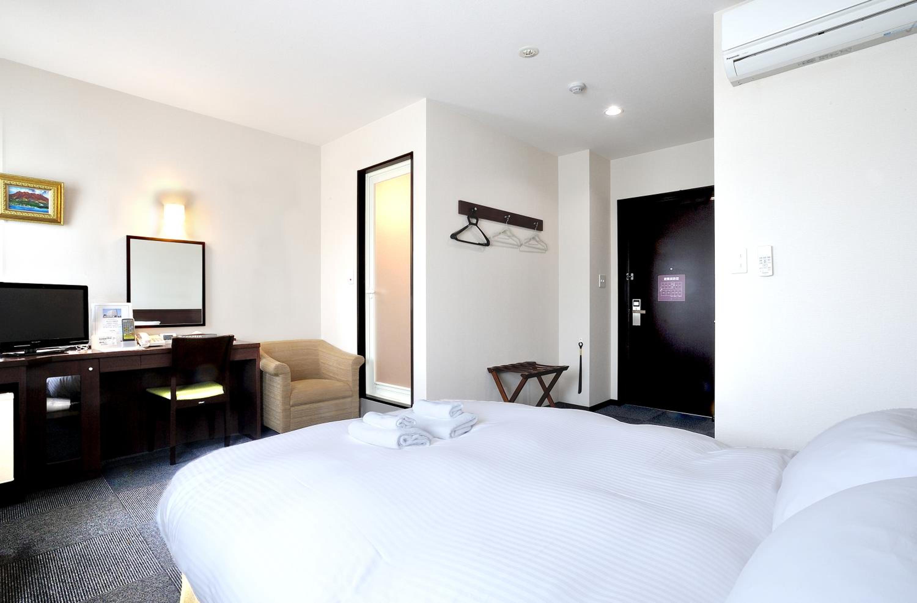 Double Room with Private Bathroom - Non-Smoking