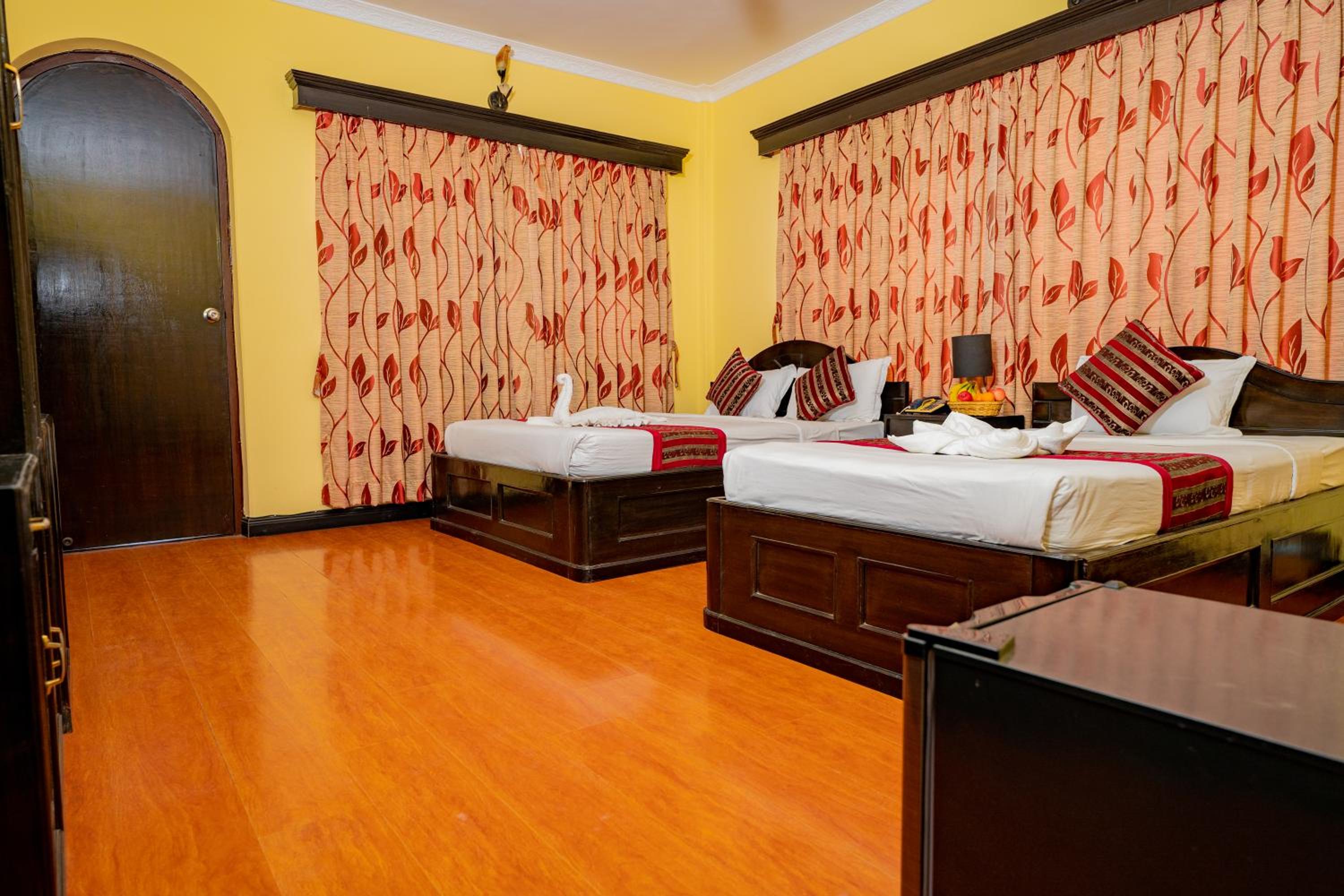 Deluxe Triple Room - Photo 5