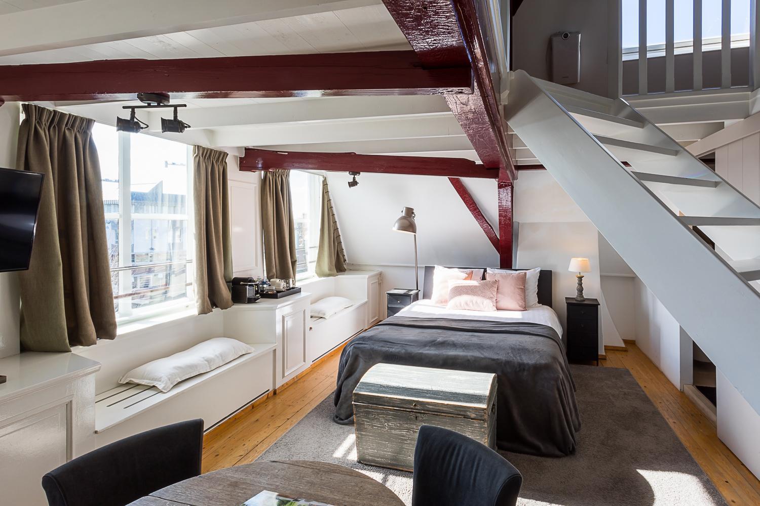 Large Double Room photo 1