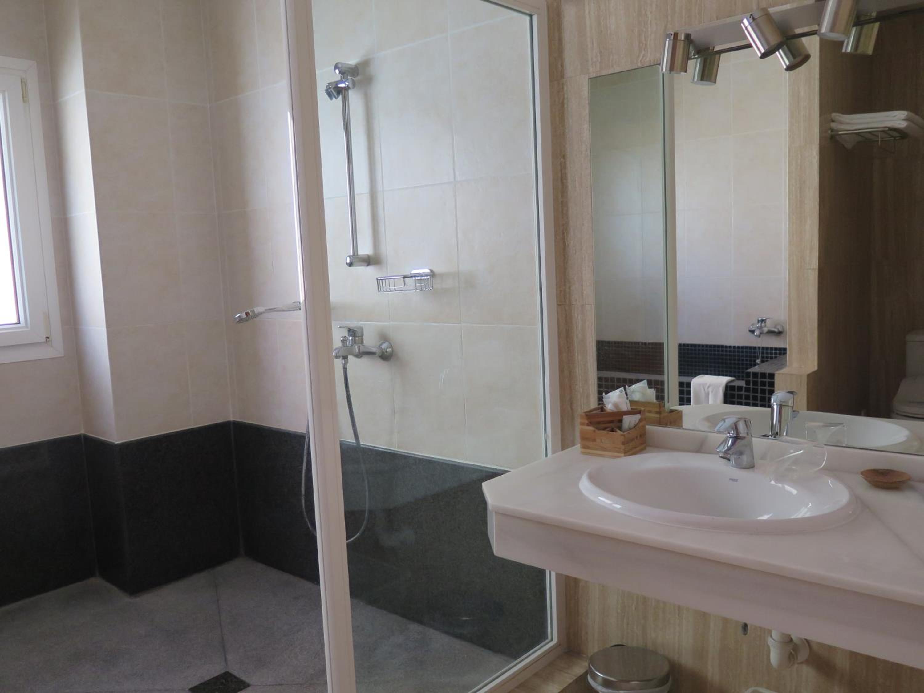 Japanese Superior Double Room with Terrace - Photo 7