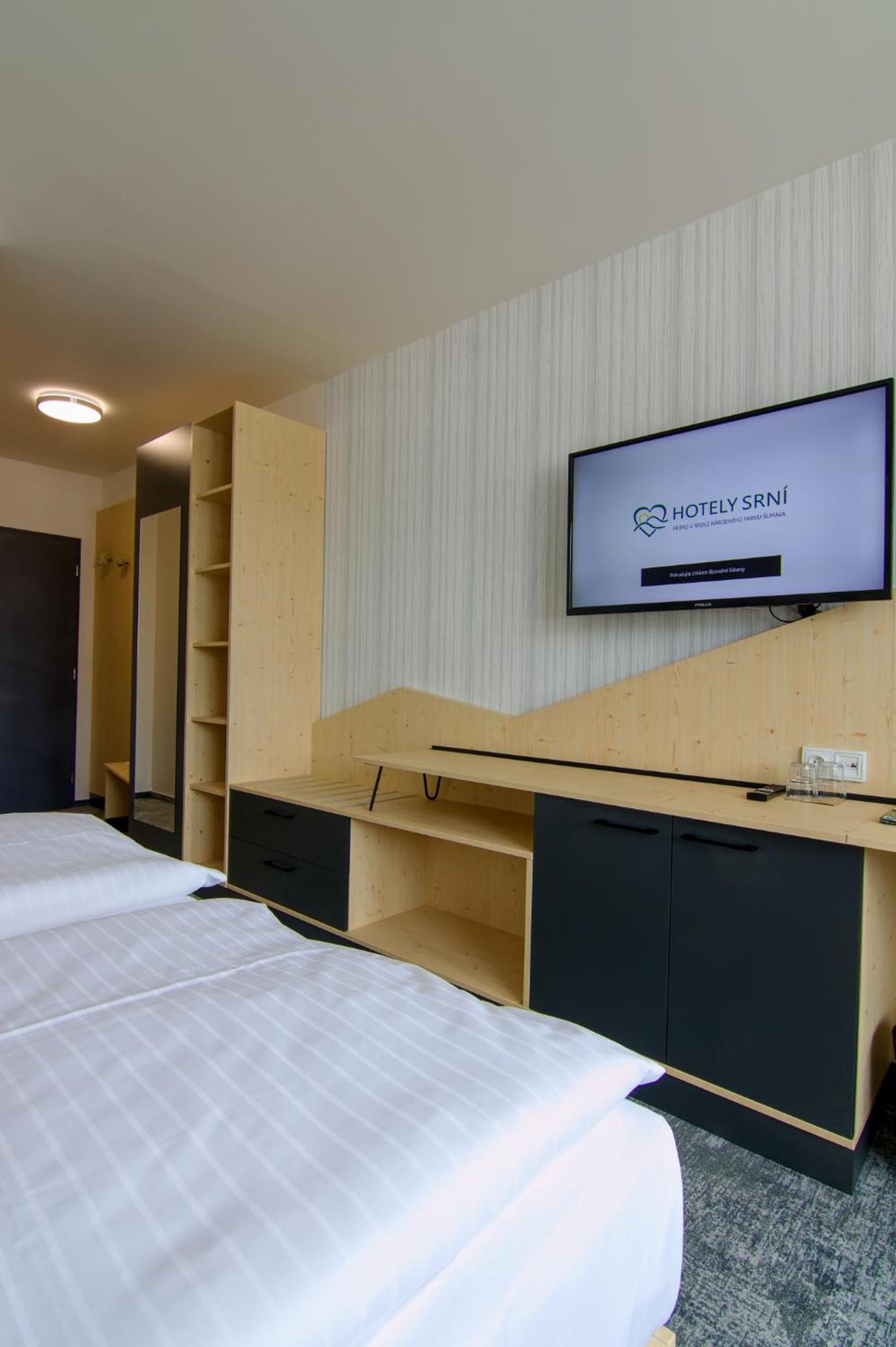 Standard Double or Twin Room - Photo 4