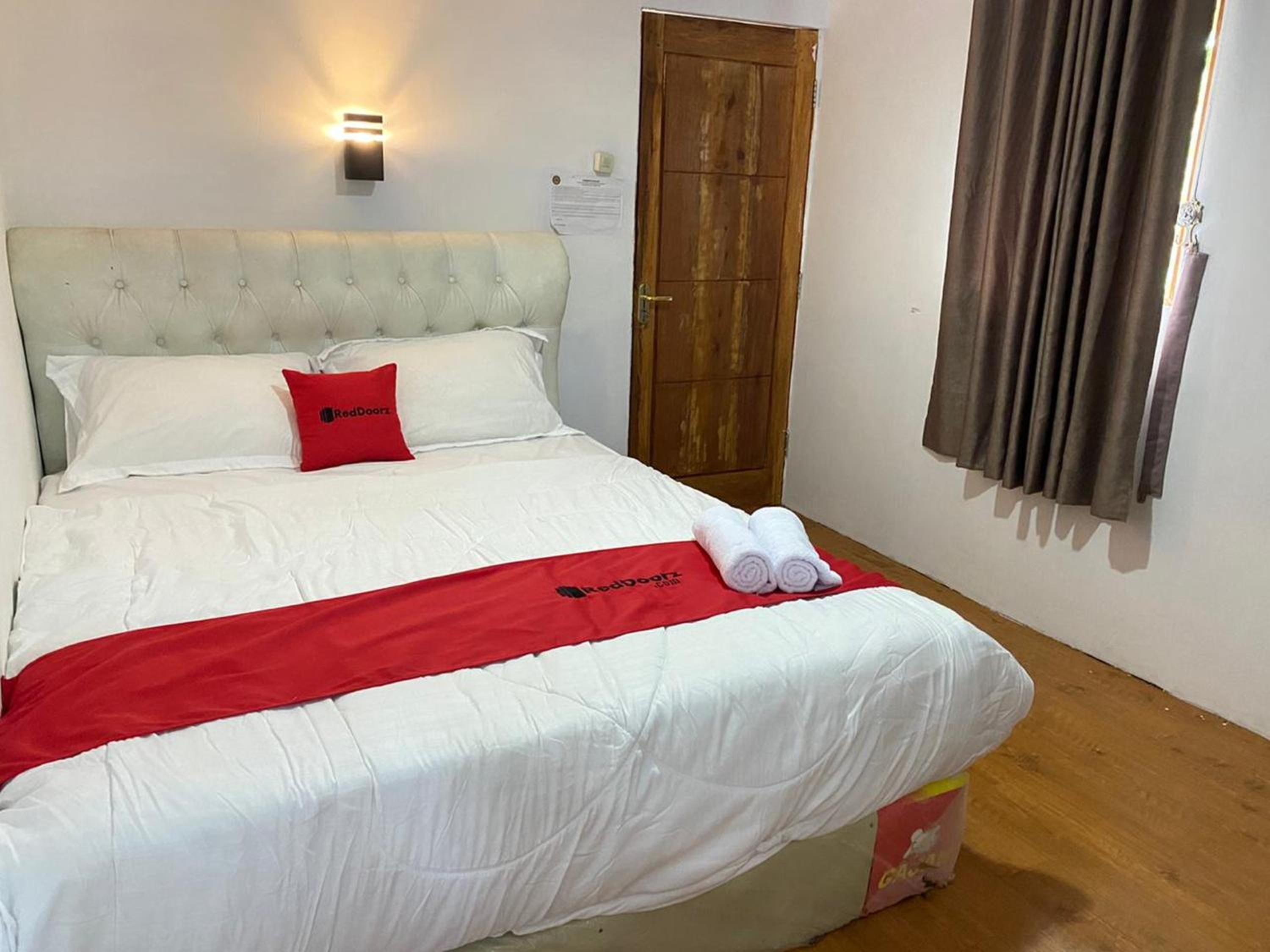 Deluxe Room - Photo 1