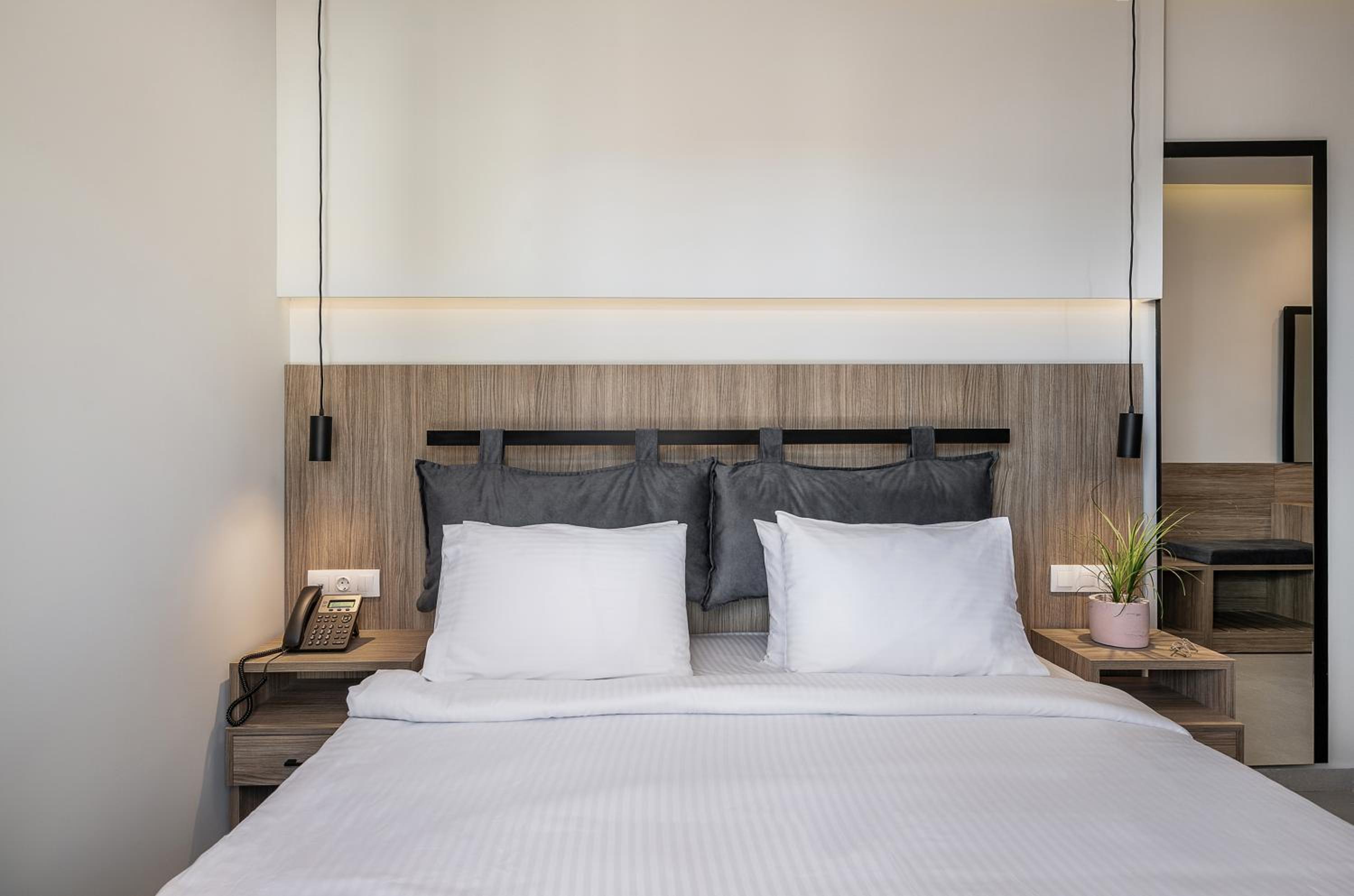 Junior Suite with Terrace - Photo 2
