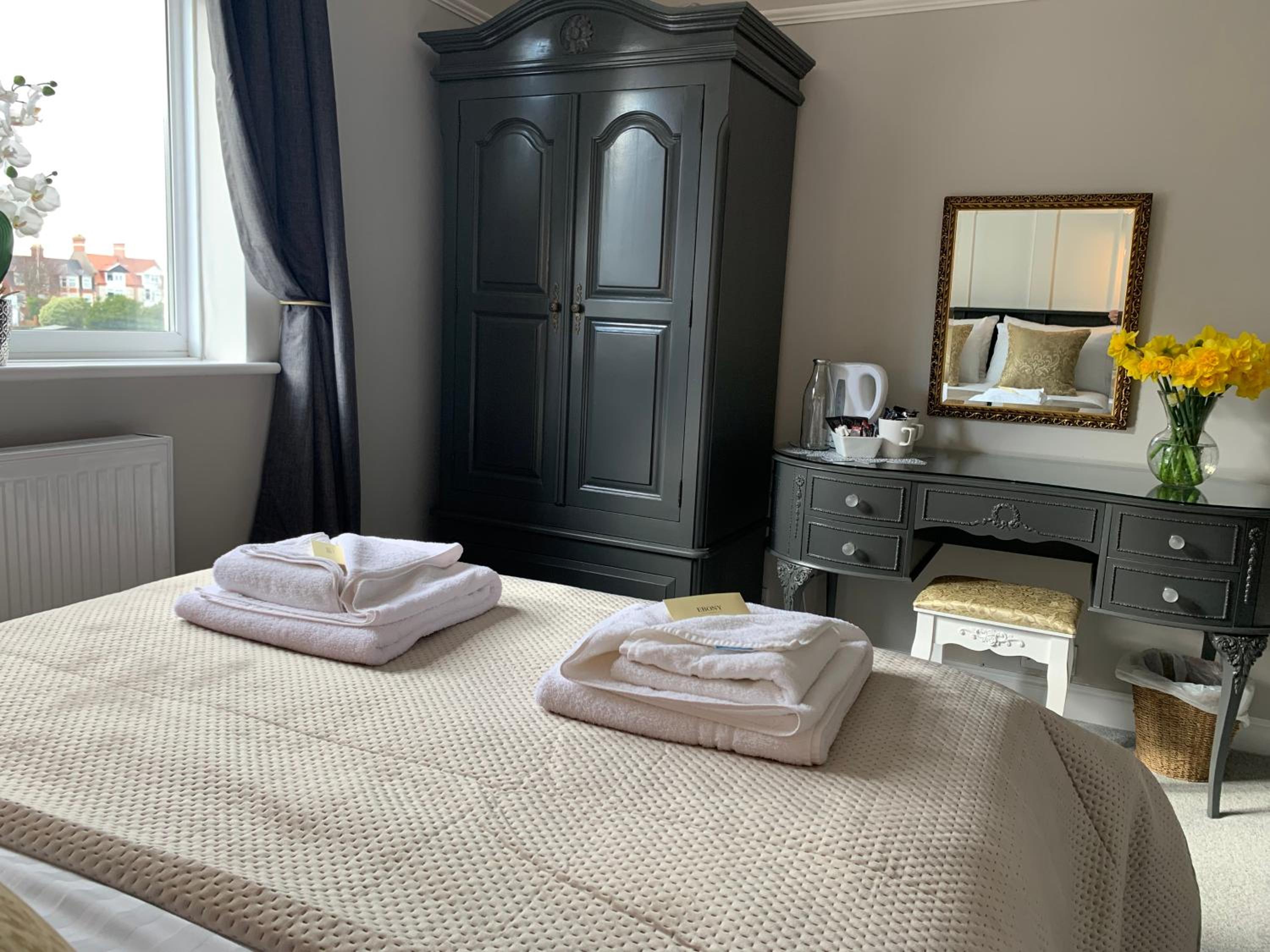 Budget Double Room photo 2