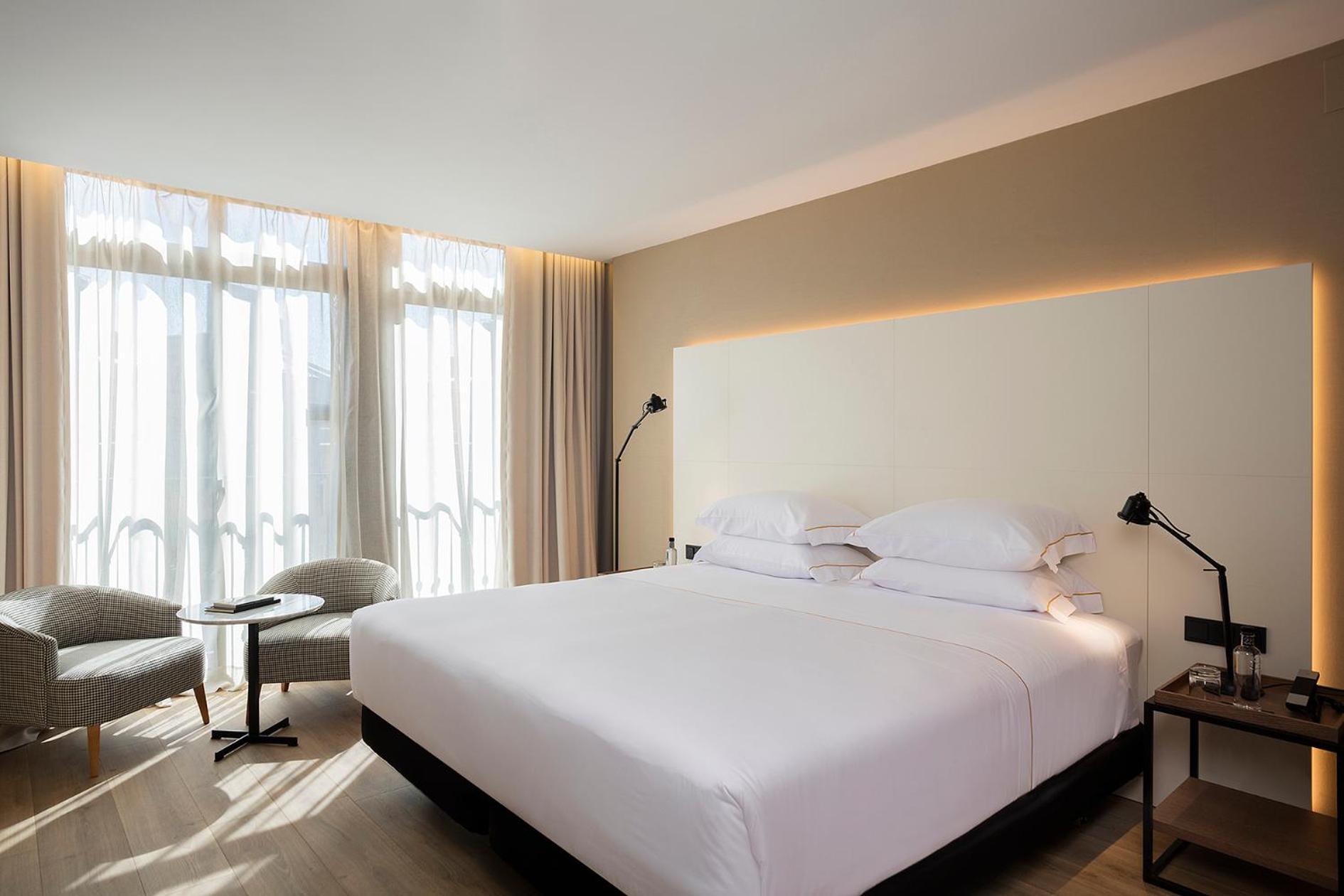 Luxury Suite photo 2