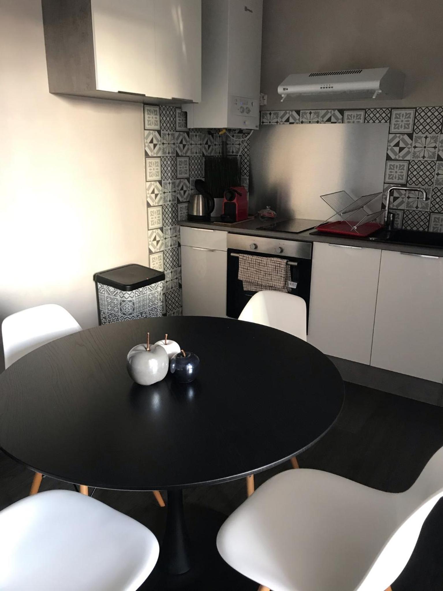 Two-Bedroom Apartment - Photo 10
