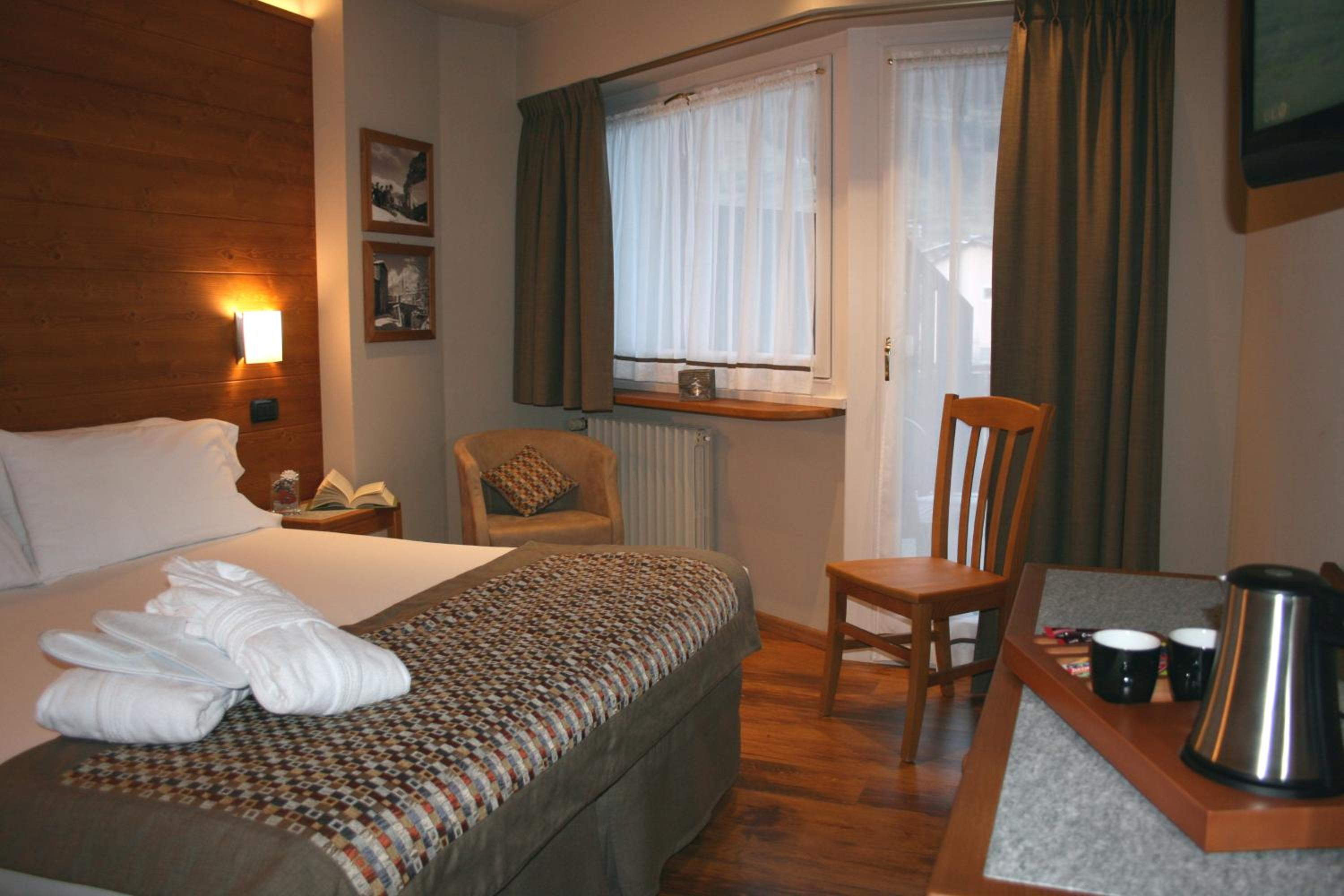 Superior Double or Twin Room photo 1