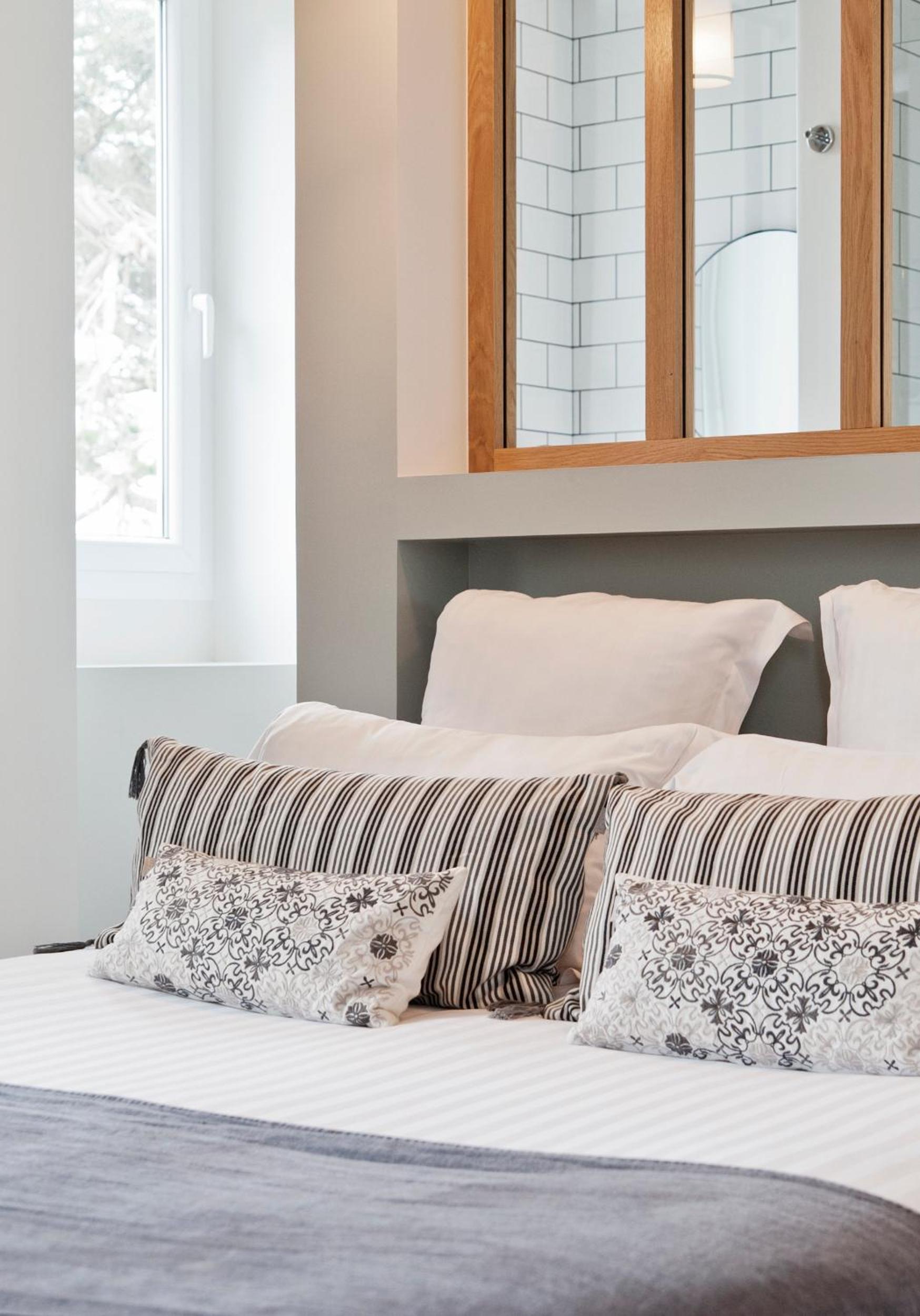Superior Triple Room with Sea View - Photo 6