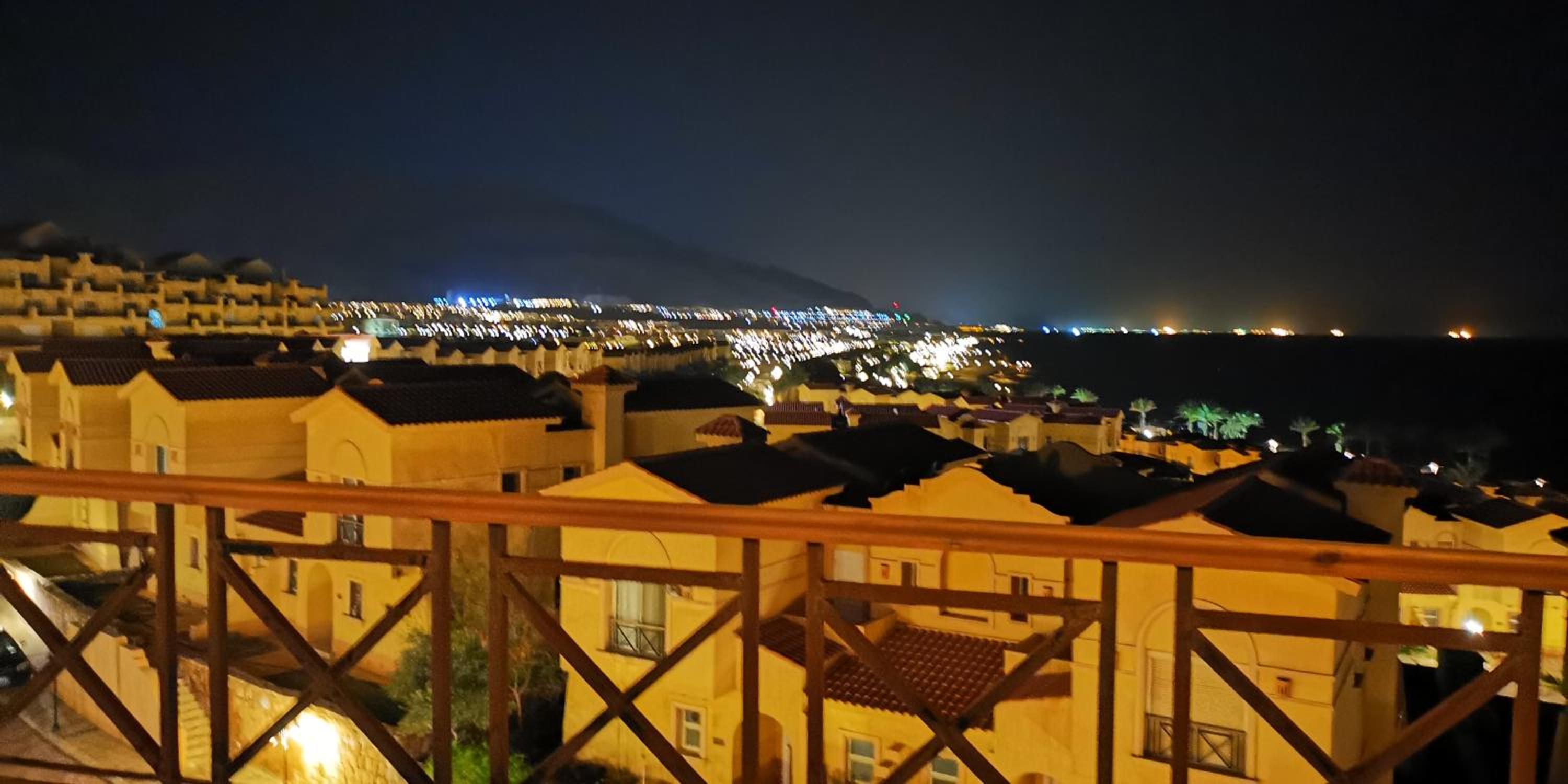 Apartment with Sea View - Photo 25