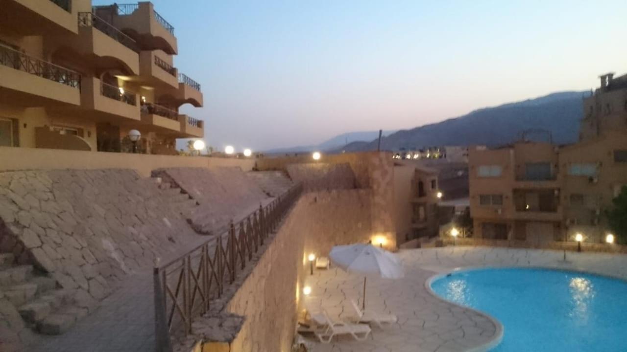 Apartment with Sea View - Photo 9