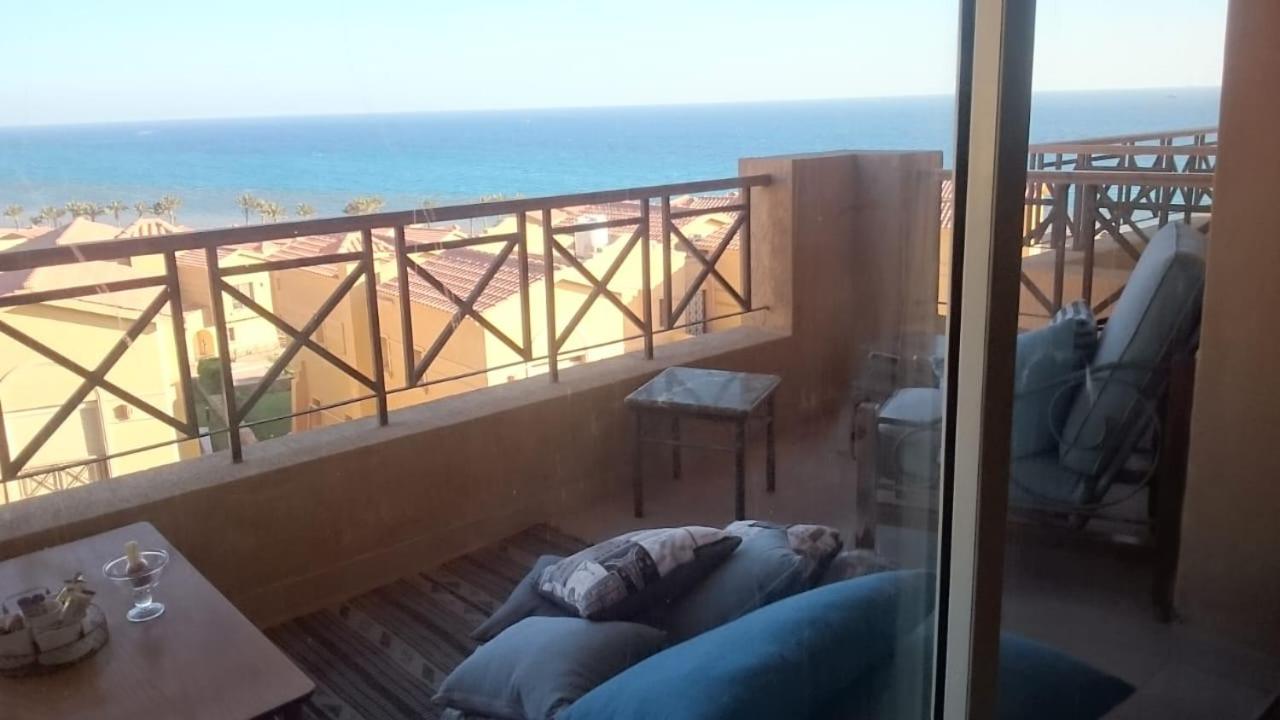 Apartment with Sea View - Photo 6