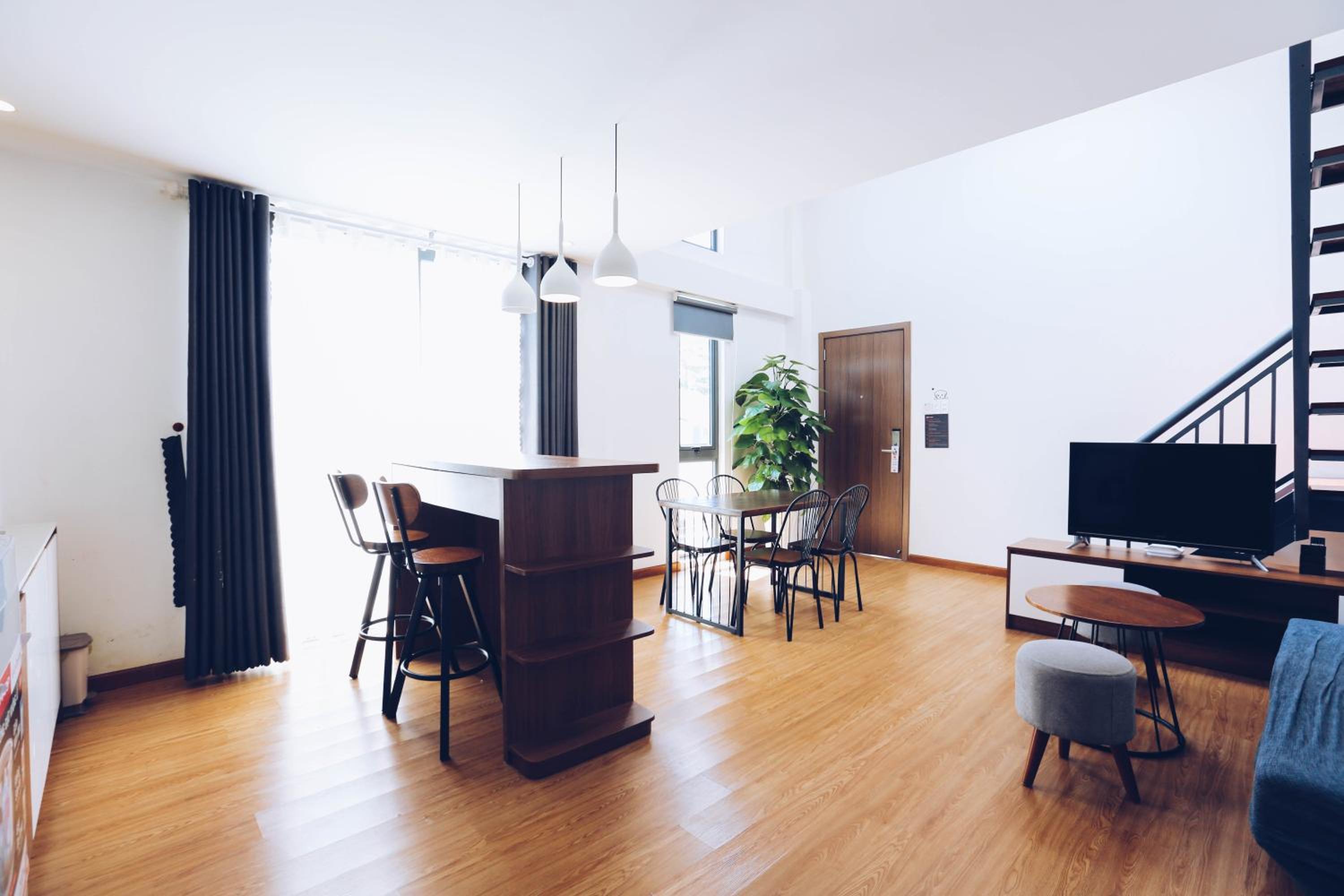 Penthouse Apartment with Balcony