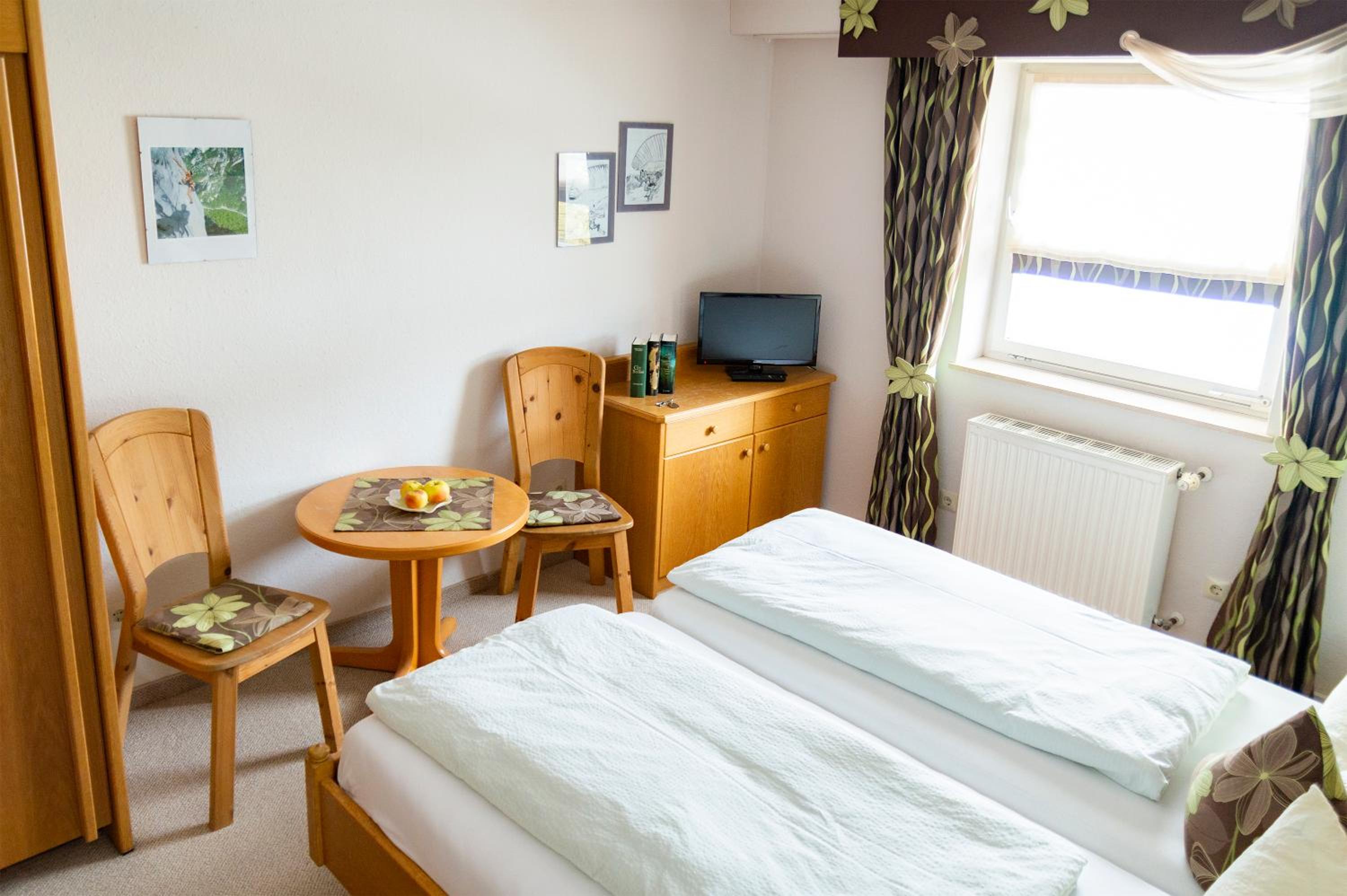 Double Room - Photo 6