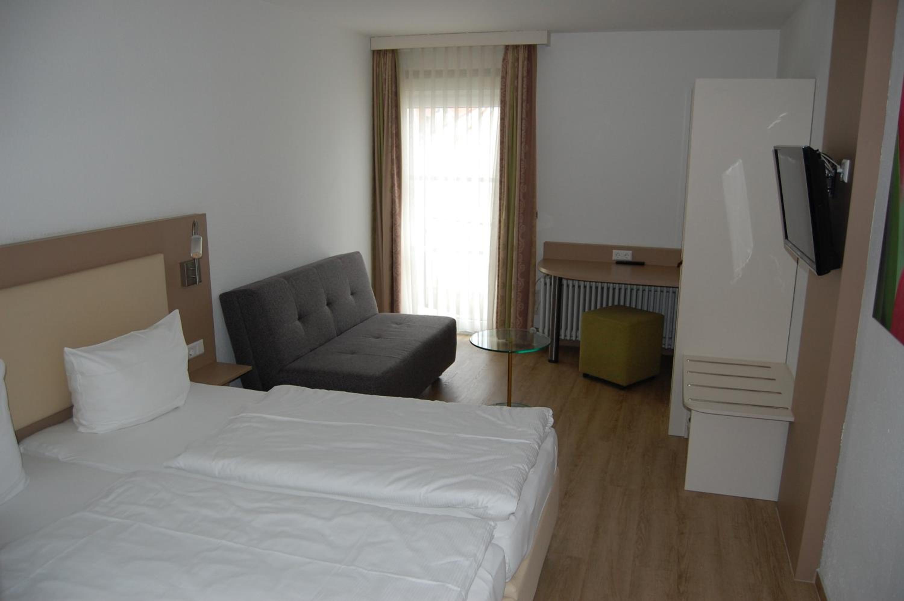 Double Room - Photo 3