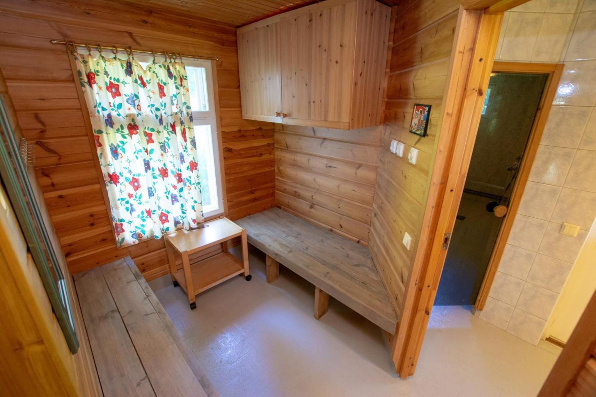 Five-Bedroom Cottage with Sauna photo 2