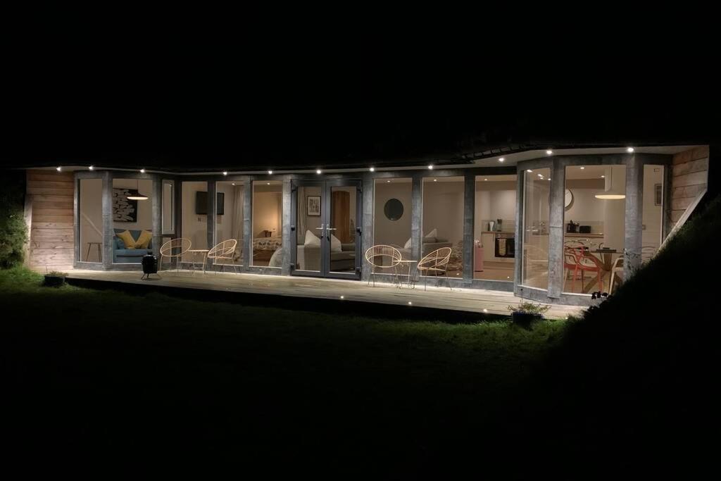 One-Bedroom House photo 1