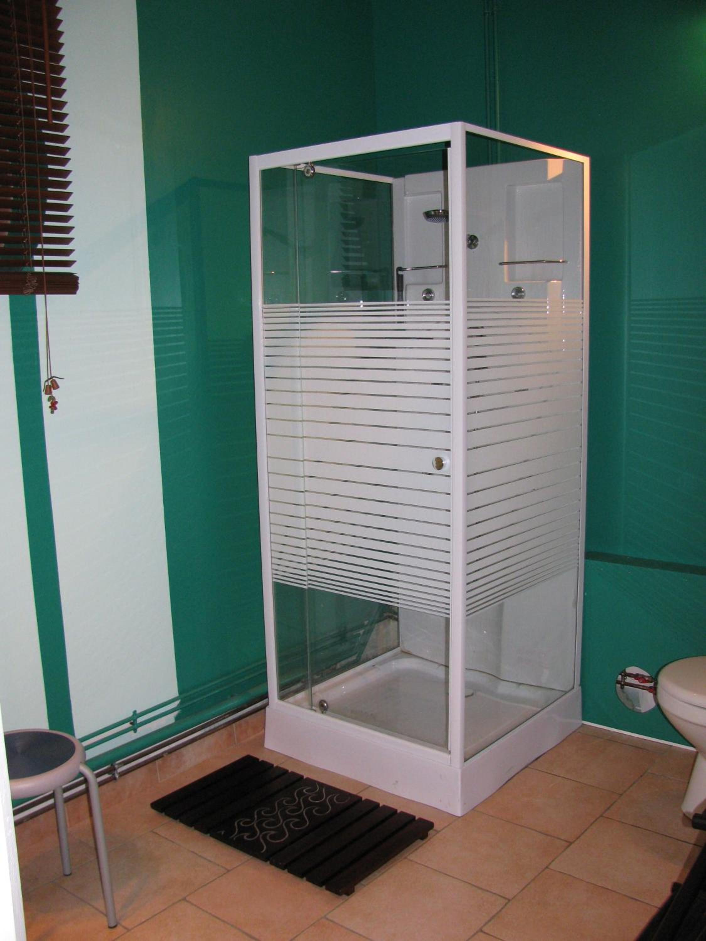 One-Bedroom House - Photo 11