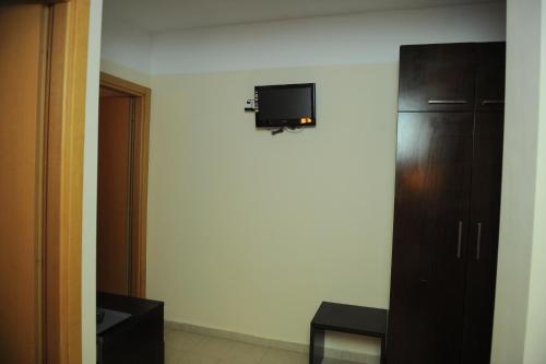 Two-Bedroom Family Apartment photo 3