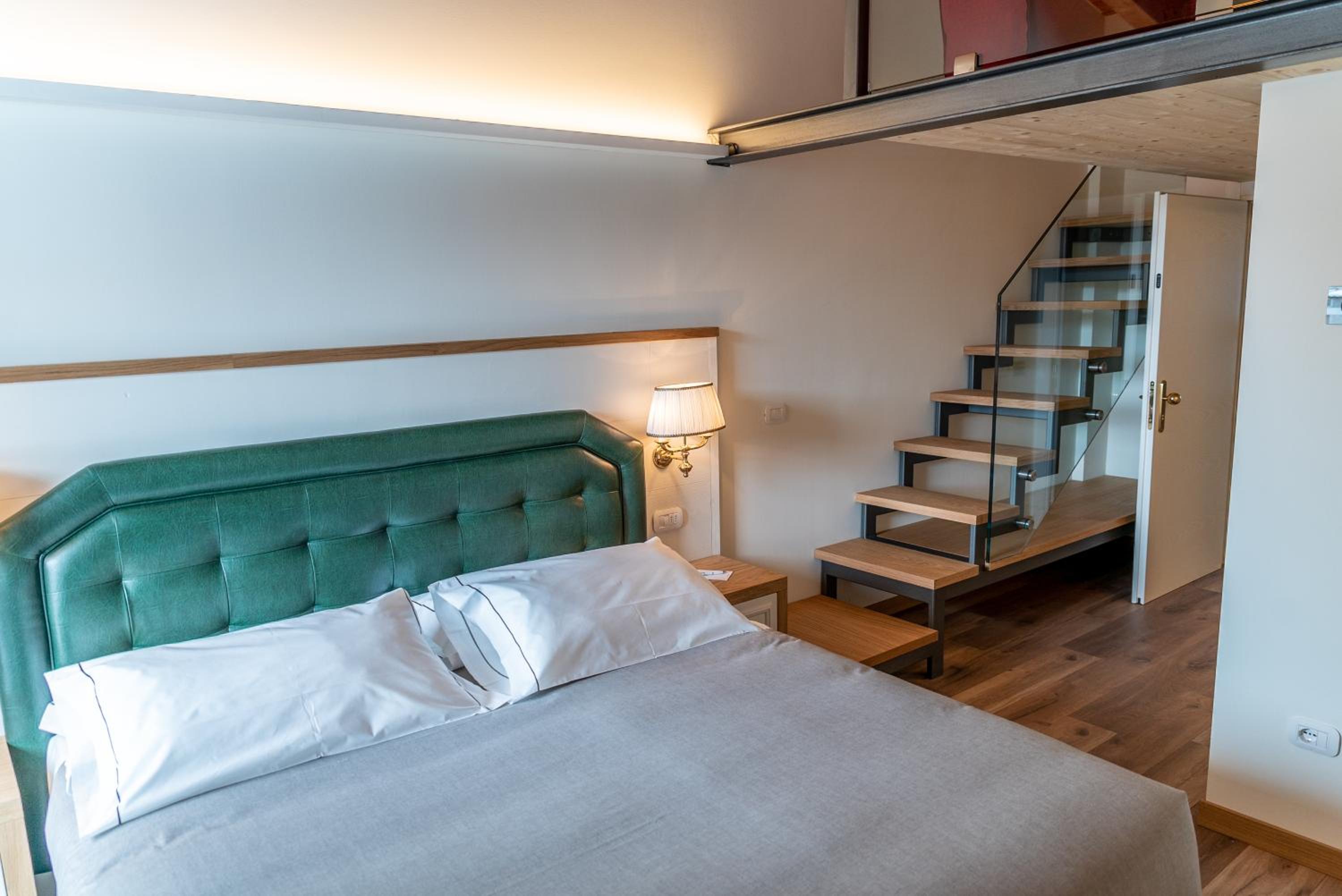 Deluxe Quadruple Room - Photo 1