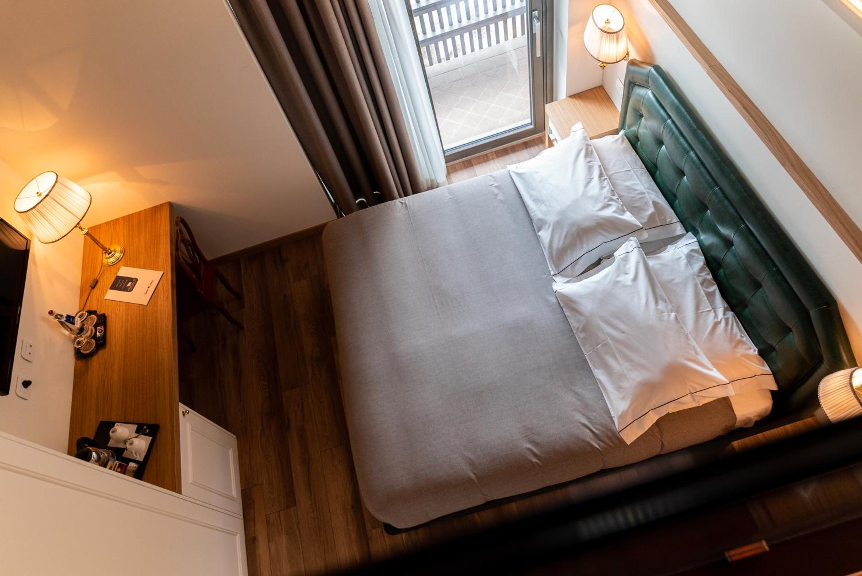 Deluxe Quadruple Room - Photo 3