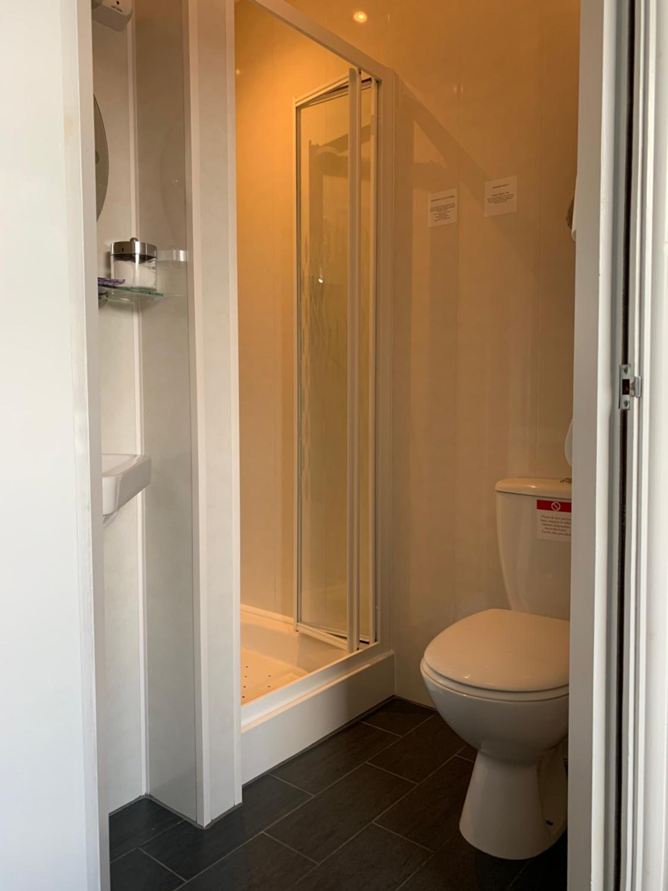 Single Room with Shower photo 2