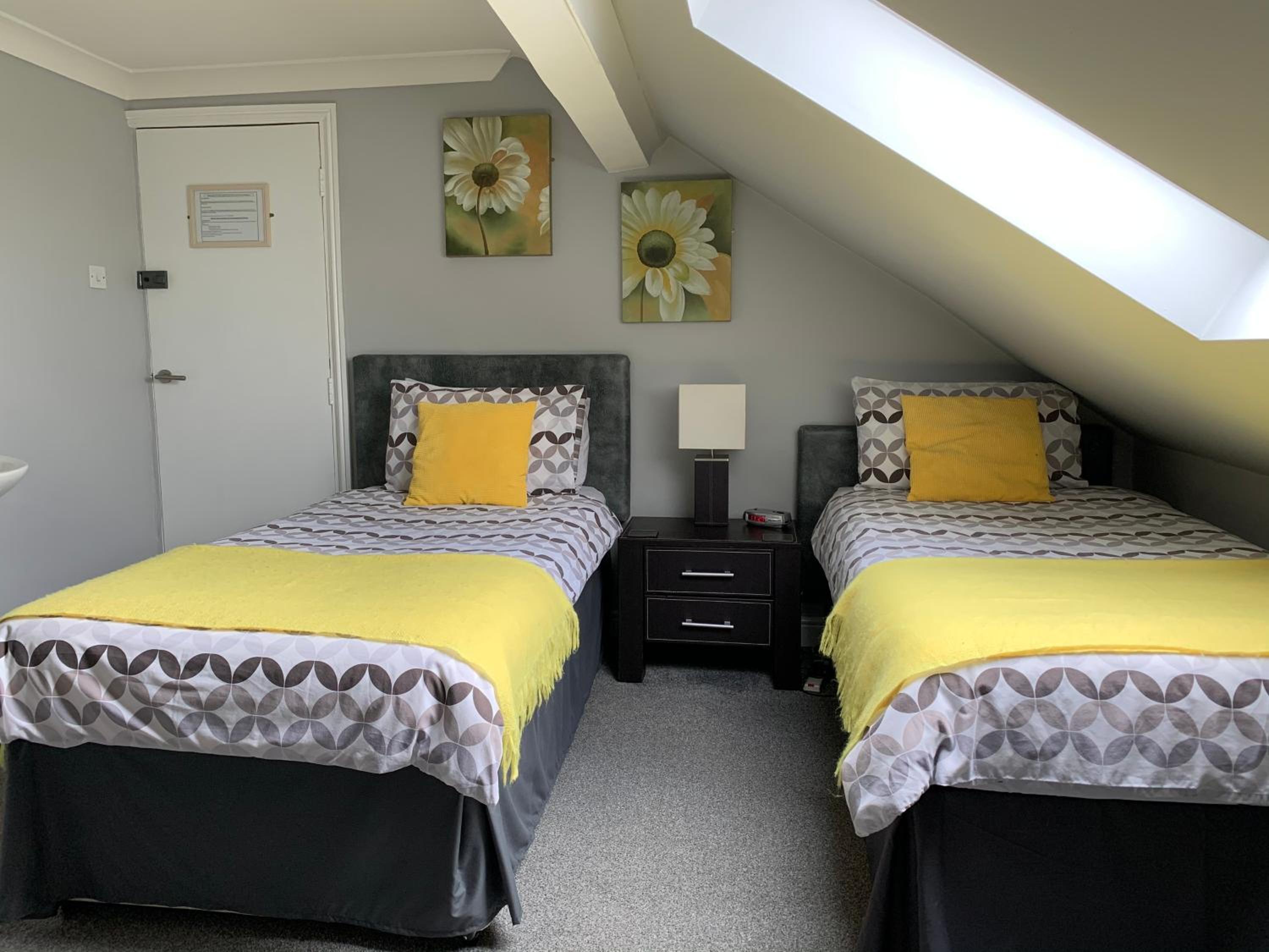 Twin Room with Shared Bathroom