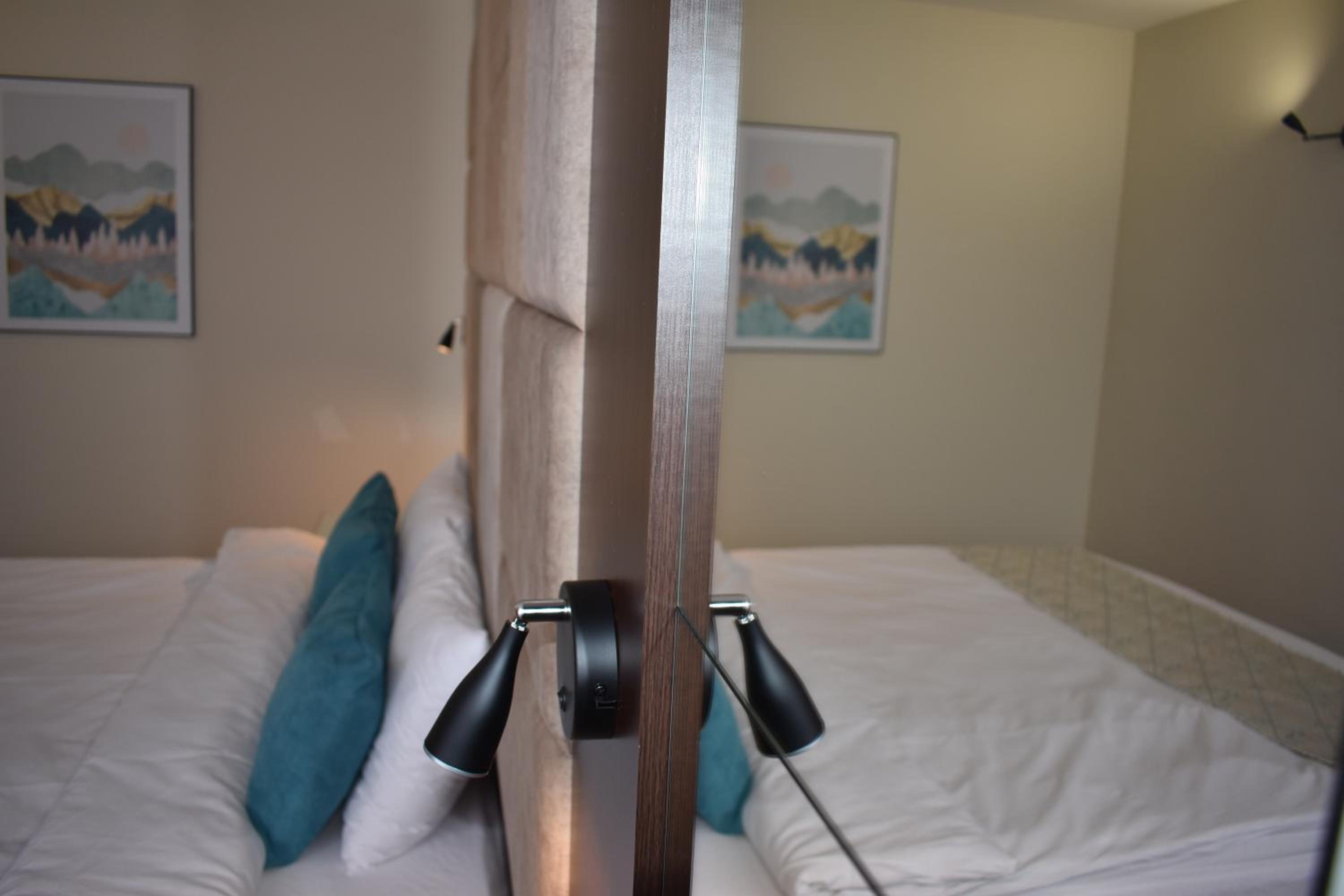 Apartment with Balcony photo 3