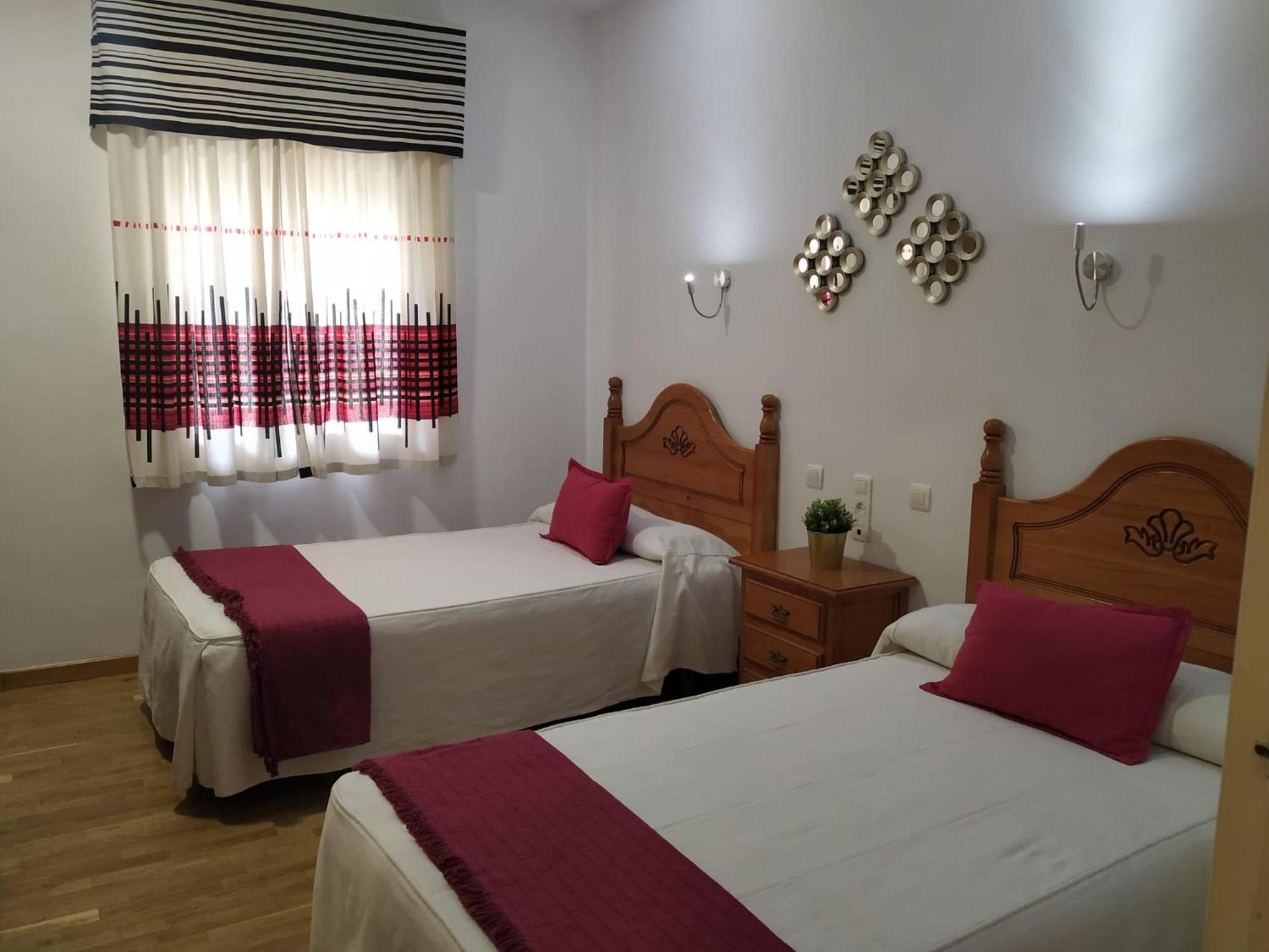 Double or Twin Room photo 2