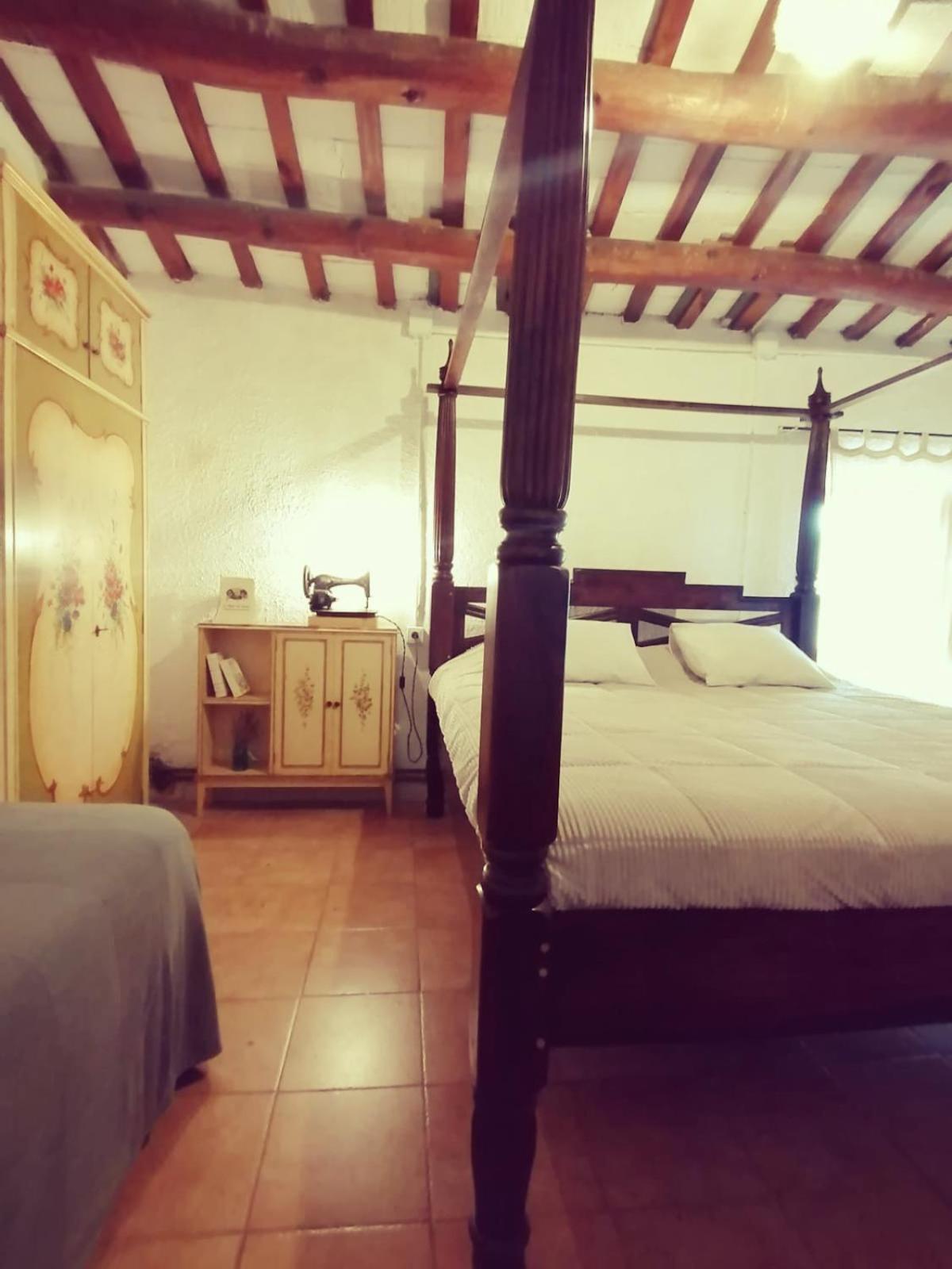 Habitación Triple con Baño Privado