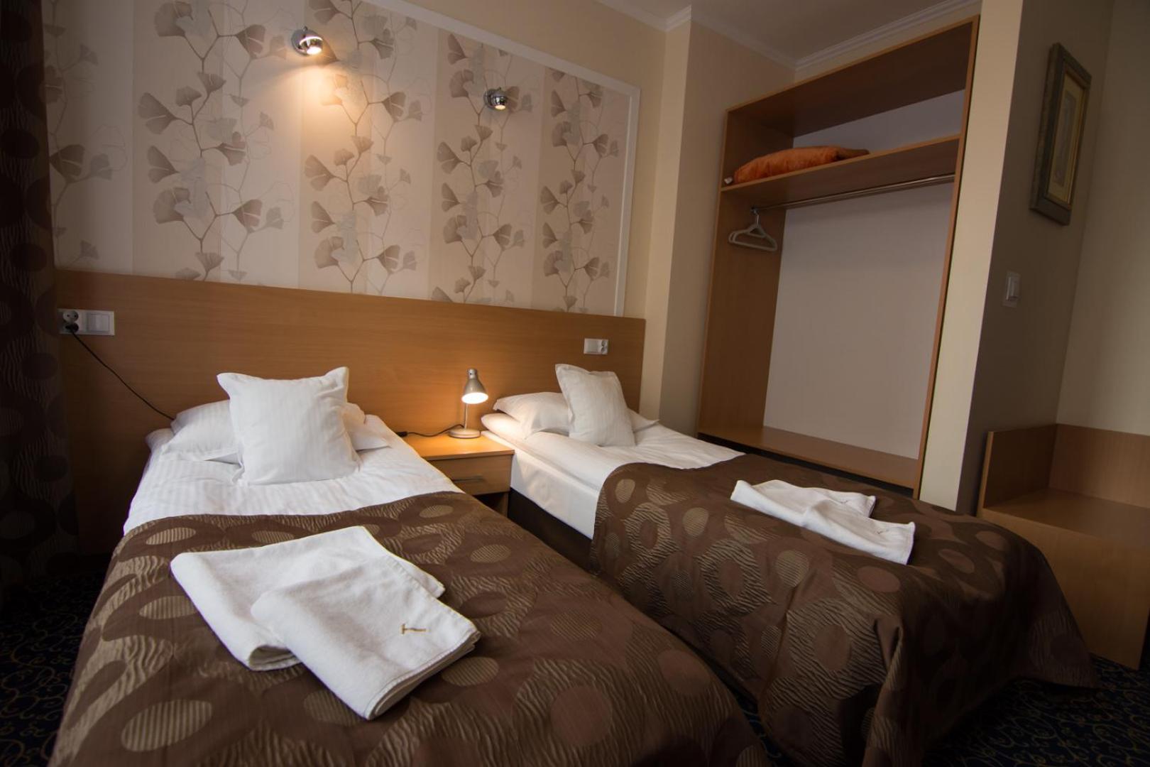 Twin Room - Photo 6