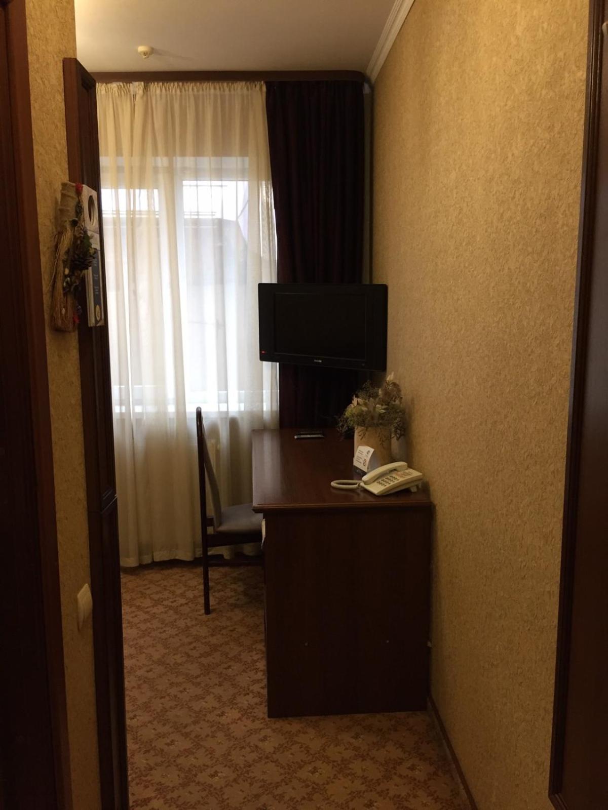 Small Single Room photo 3
