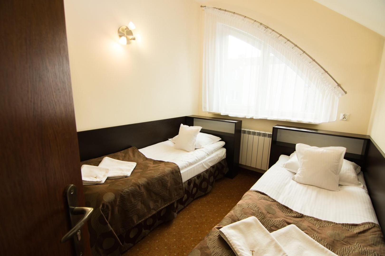 Quadruple Room - Photo 5