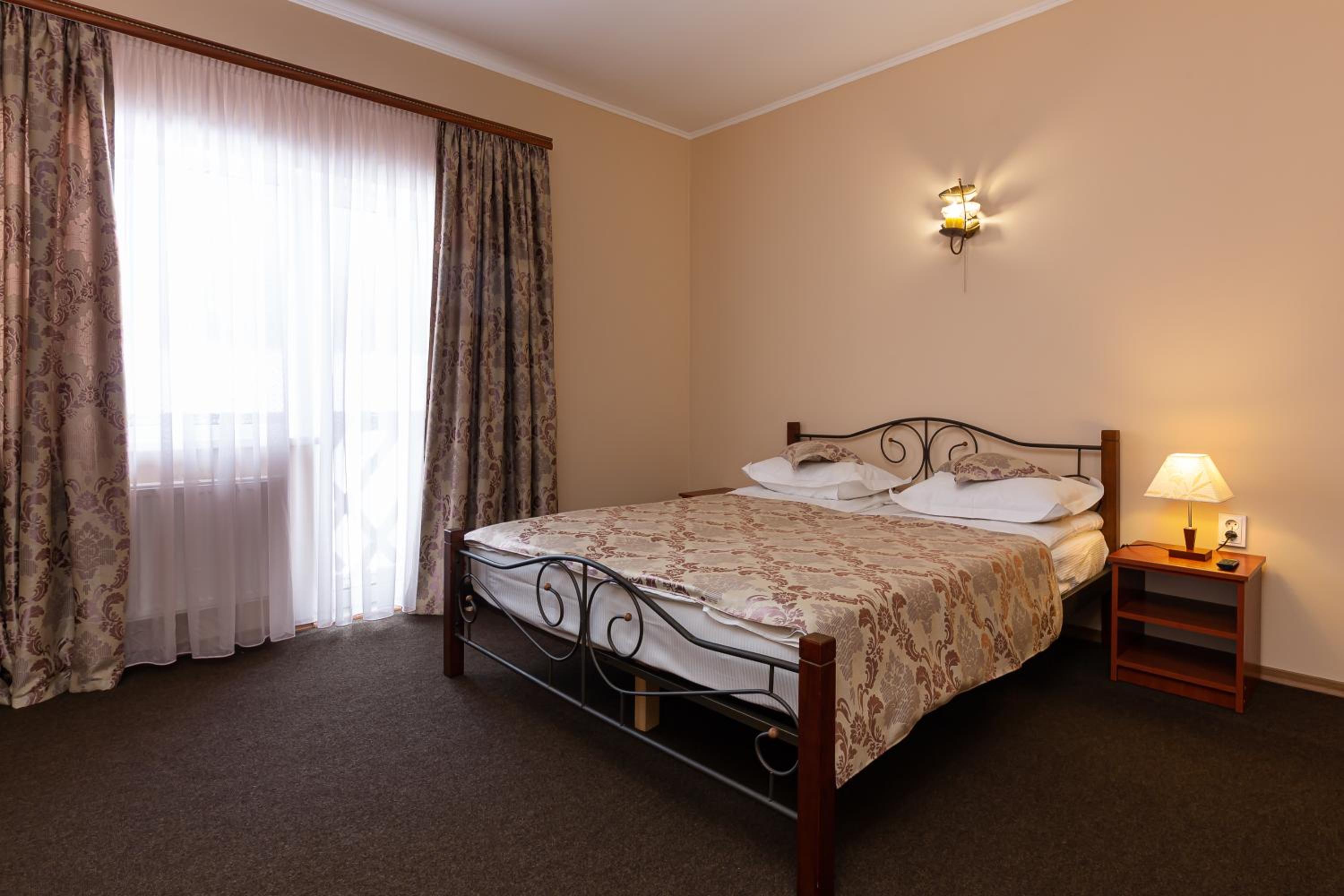 Standard Double Room photo 3