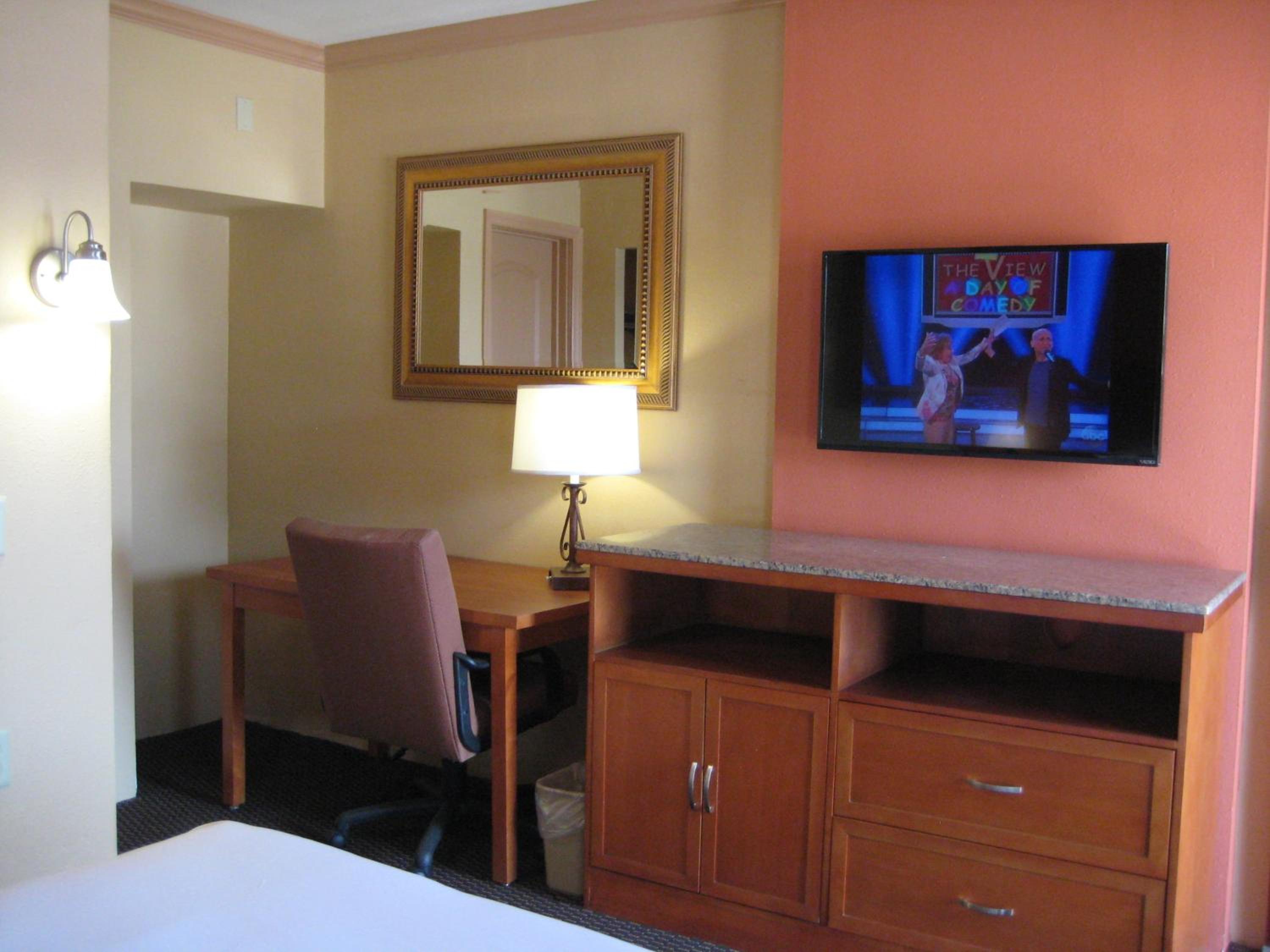 King Room - Non-Smoking photo 1