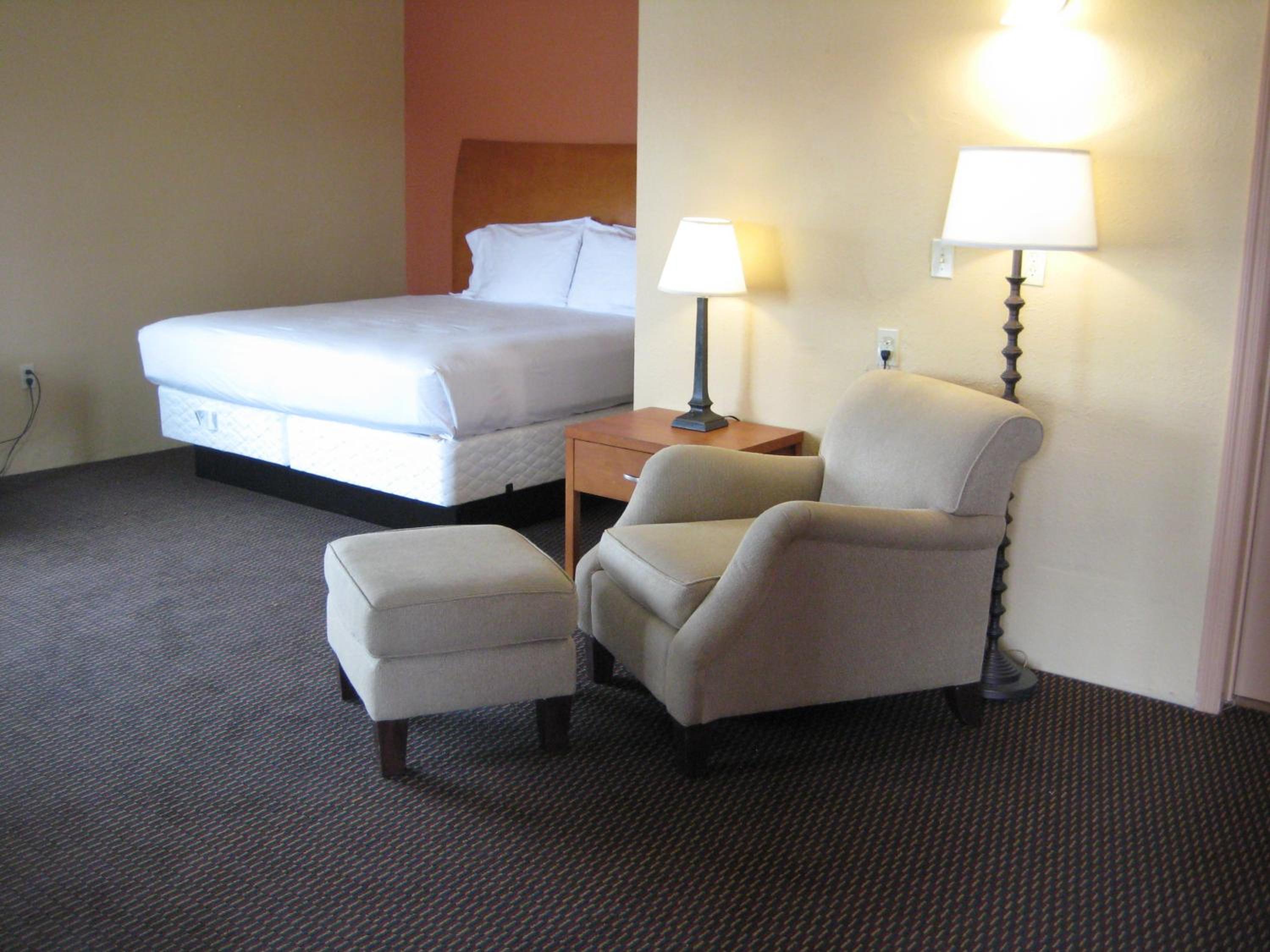 Deluxe Suite photo 1