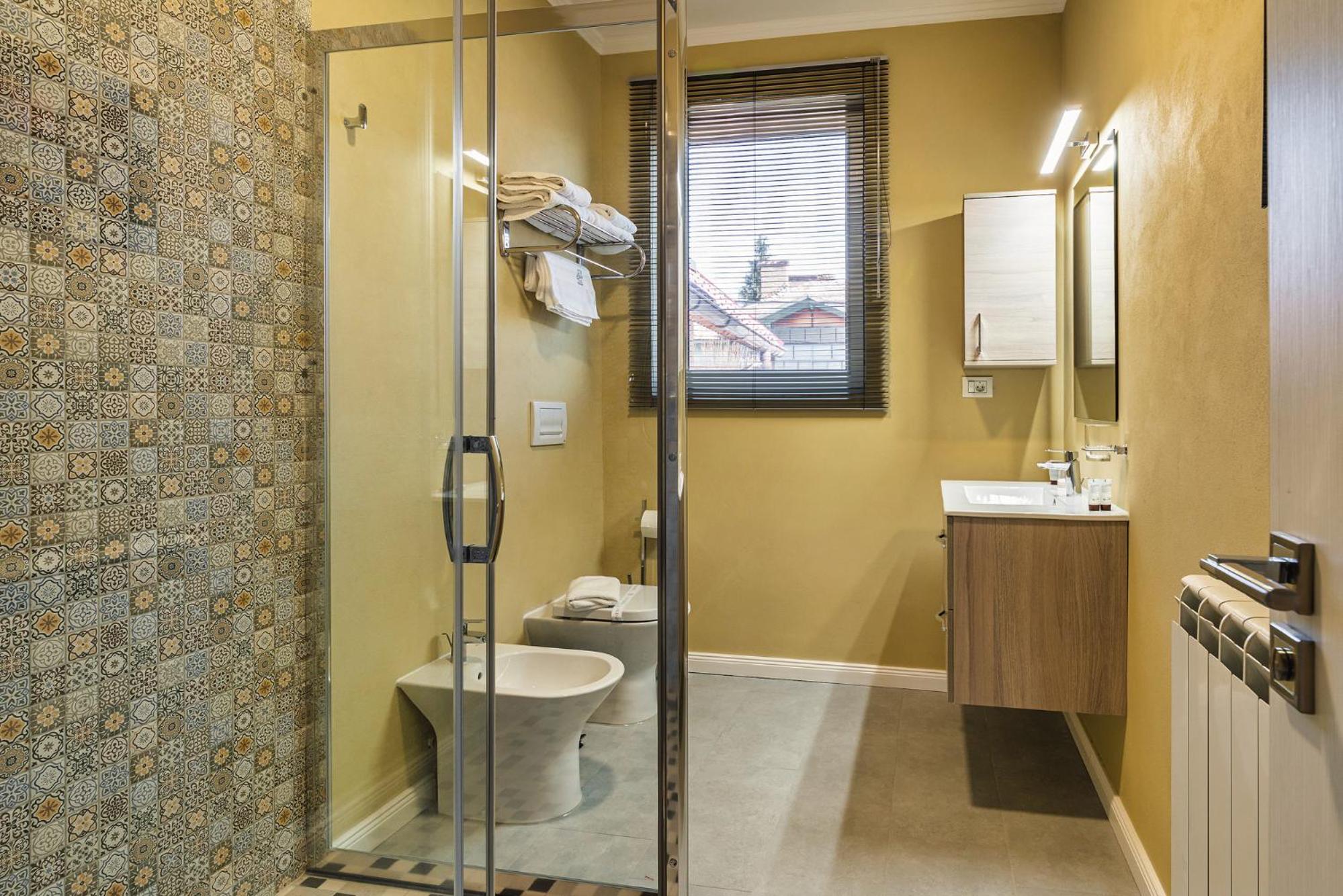 Deluxe Family Suite photo 3