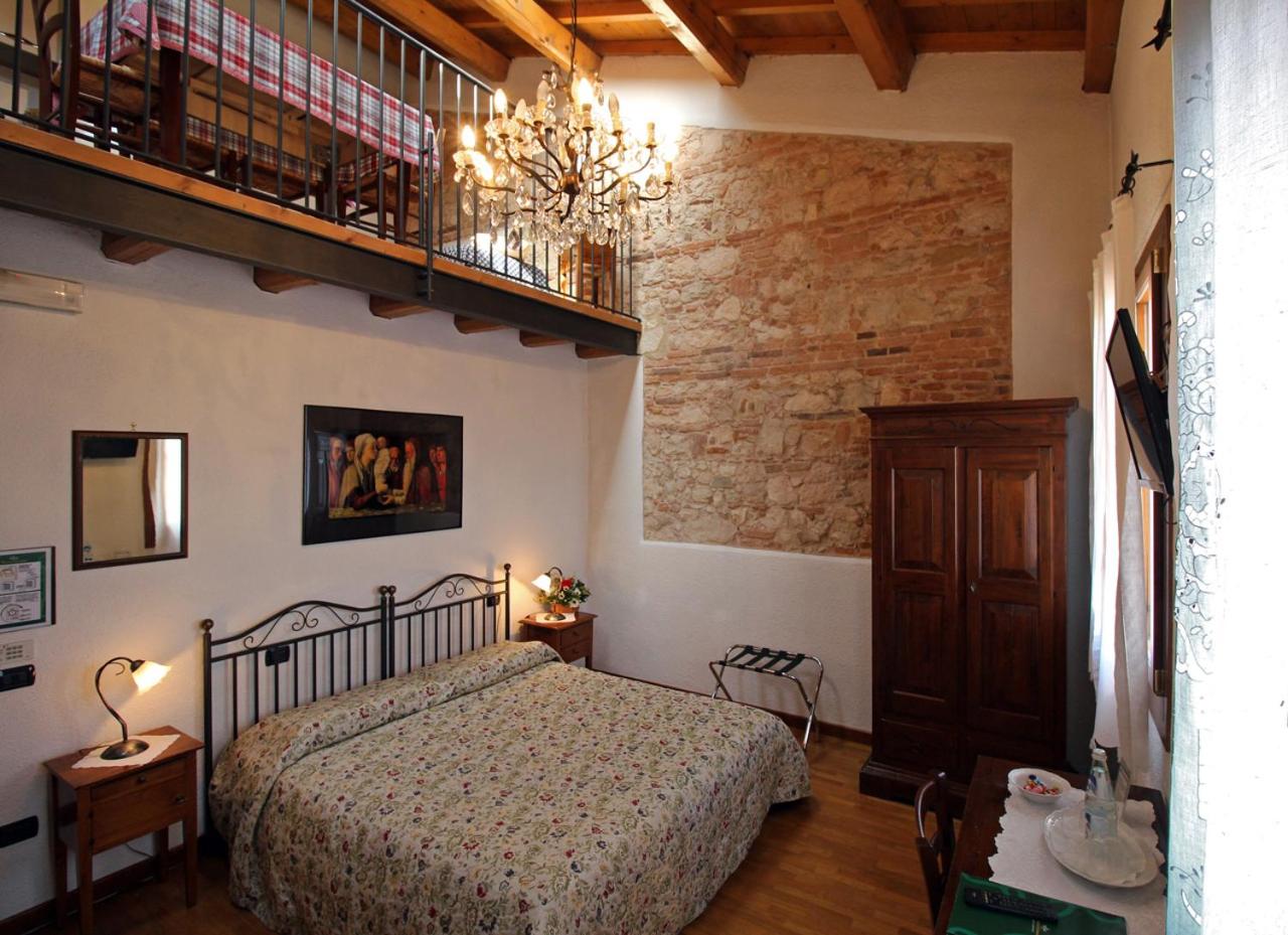 Maisonette photo 1