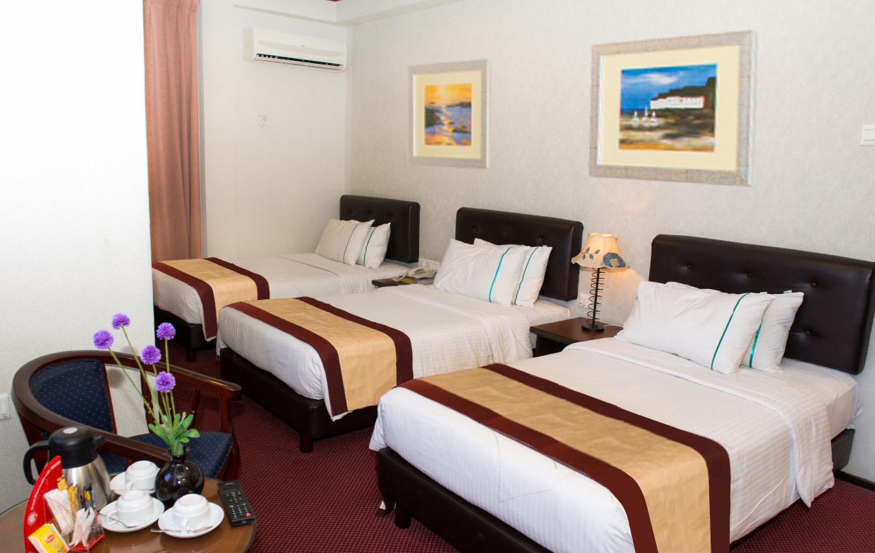 Superior Triple Room photo 2