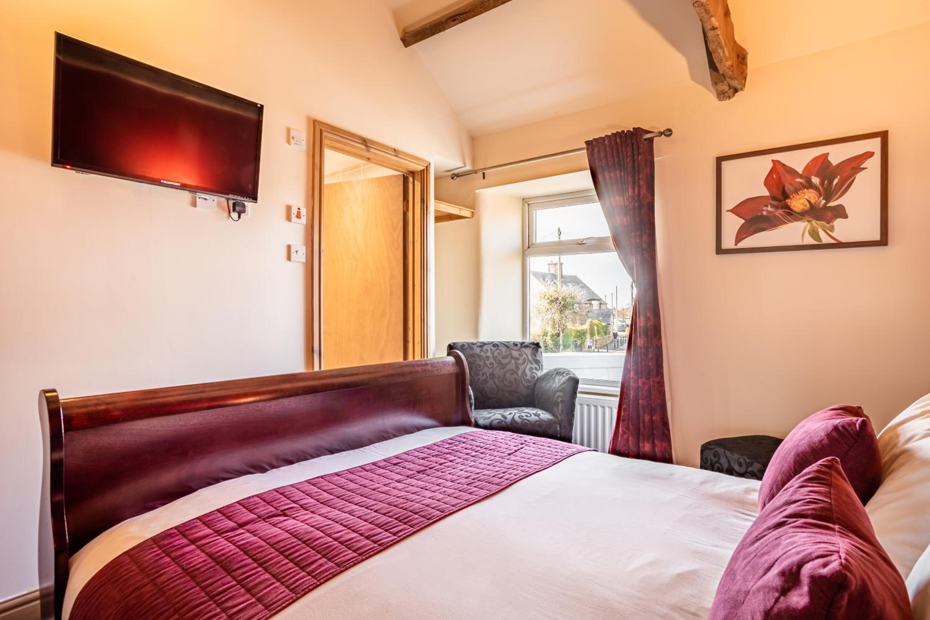 Double Room - Photo 5