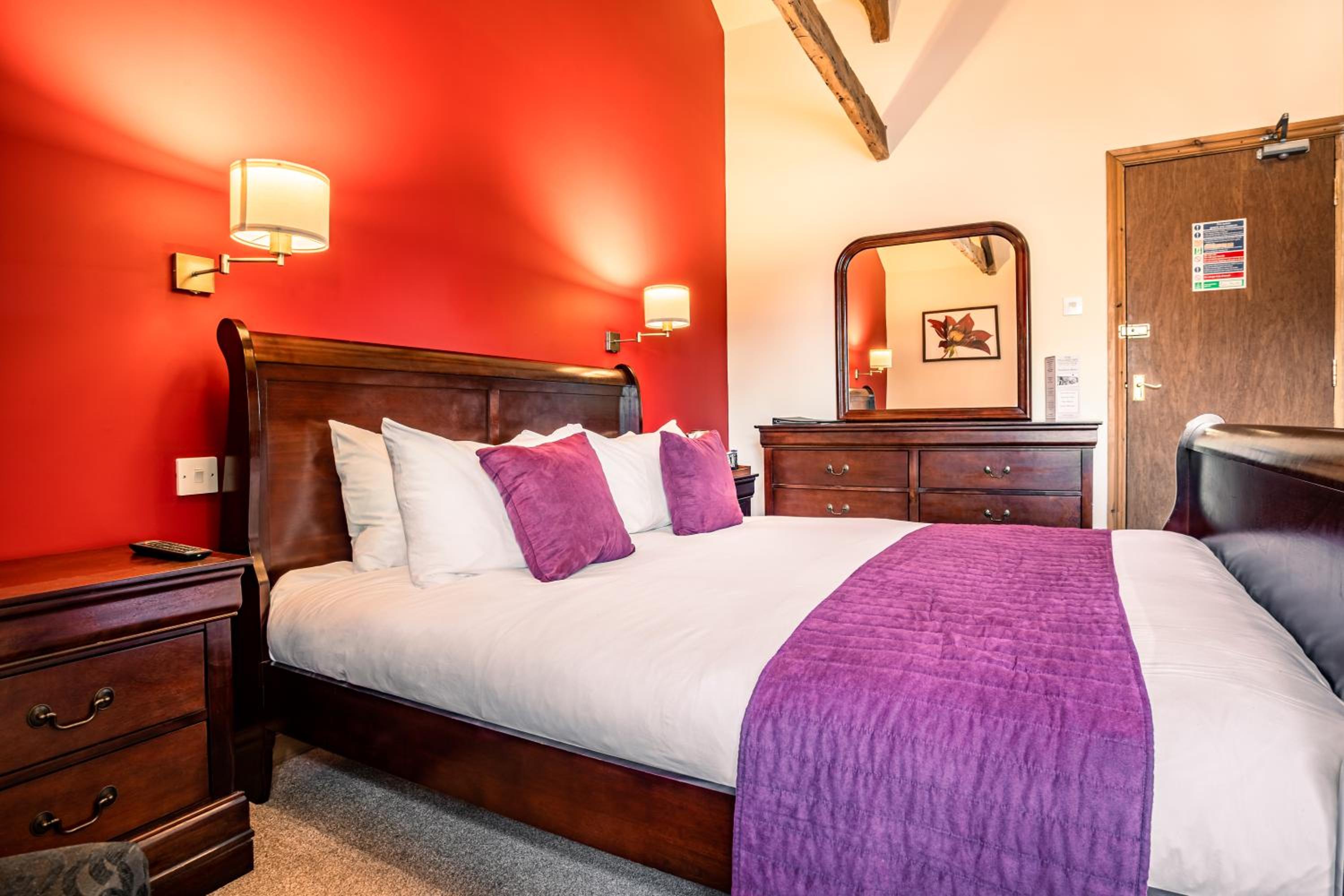 Double Room - Photo 8
