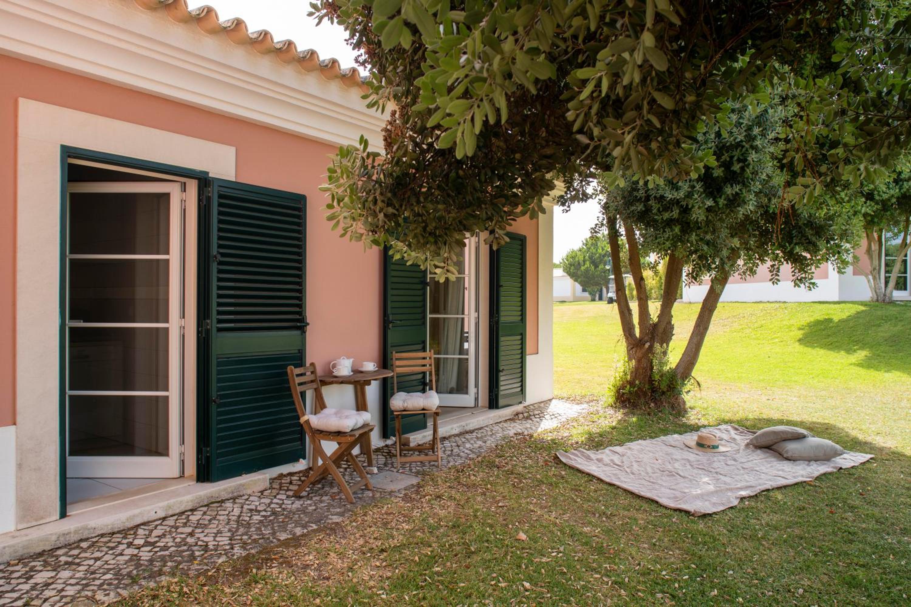 One-Bedroom Villa - Photo 2