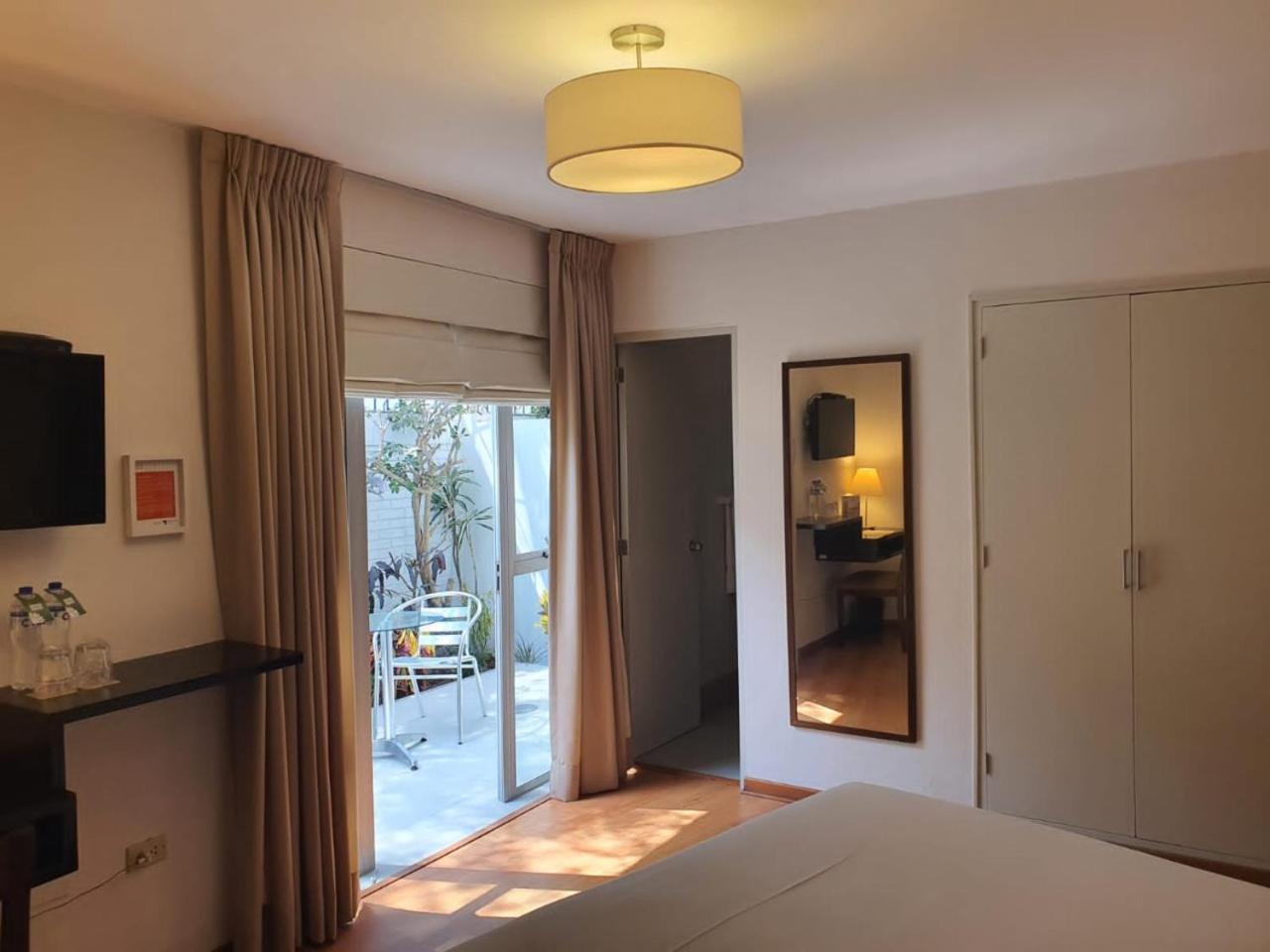 Double Room with Patio photo 3