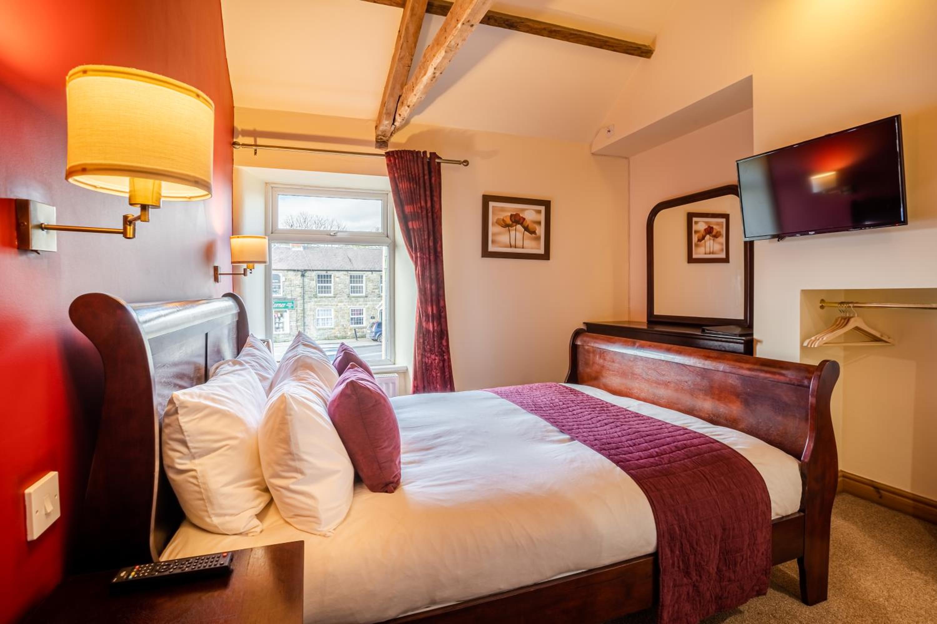 Double Room - Photo 12