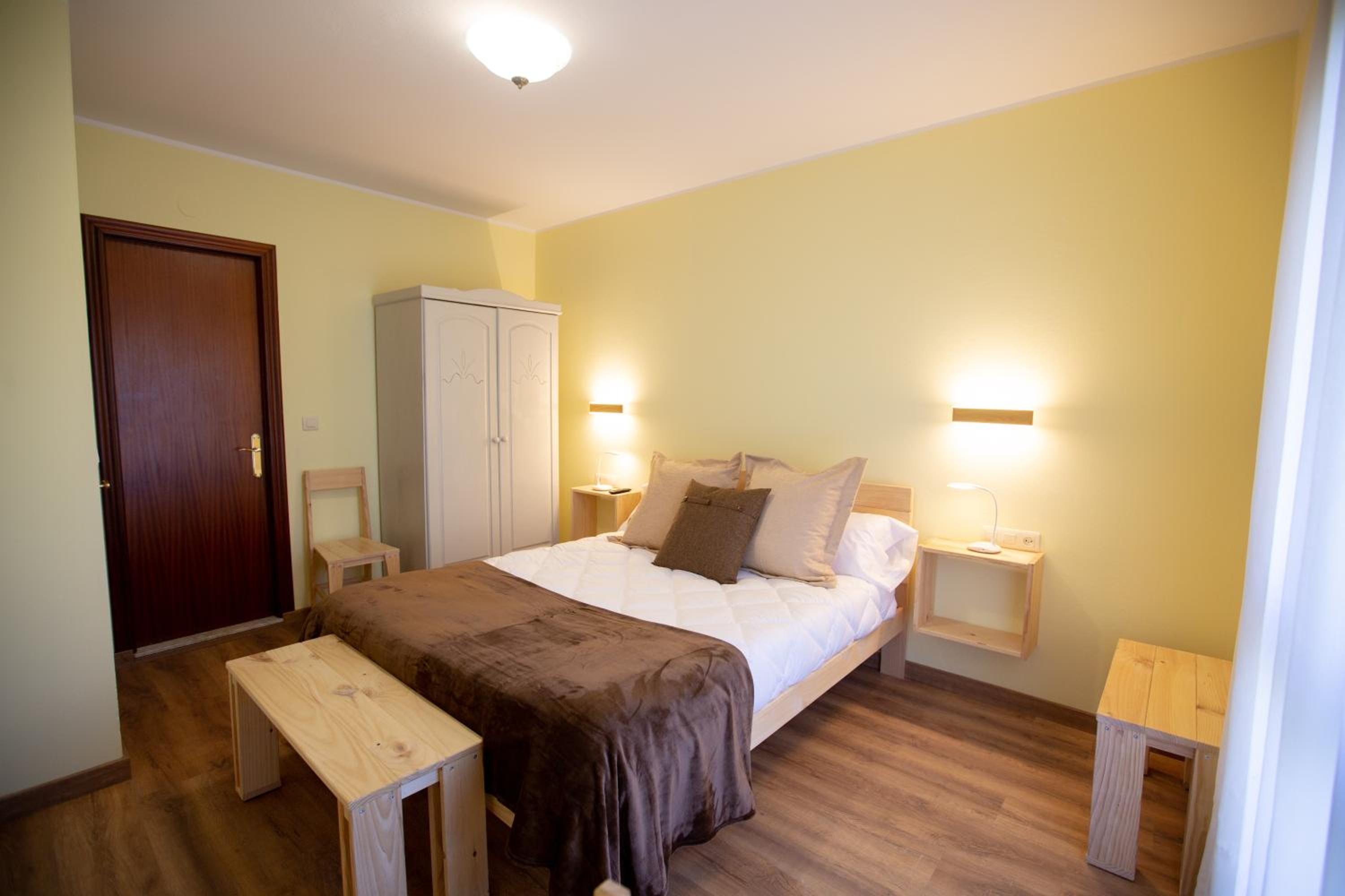Double or Twin Room - Photo 14