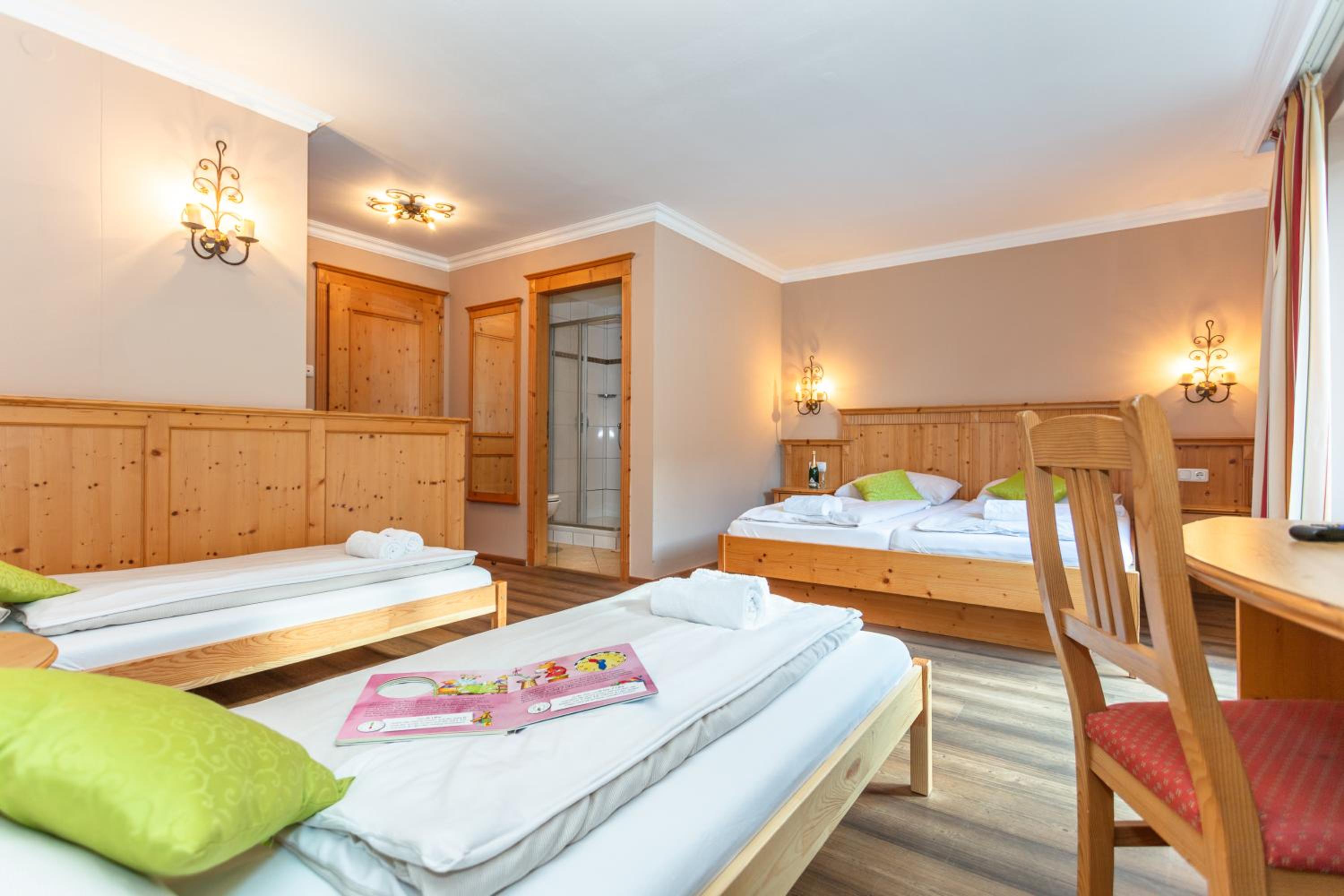 Quadruple Room photo 3