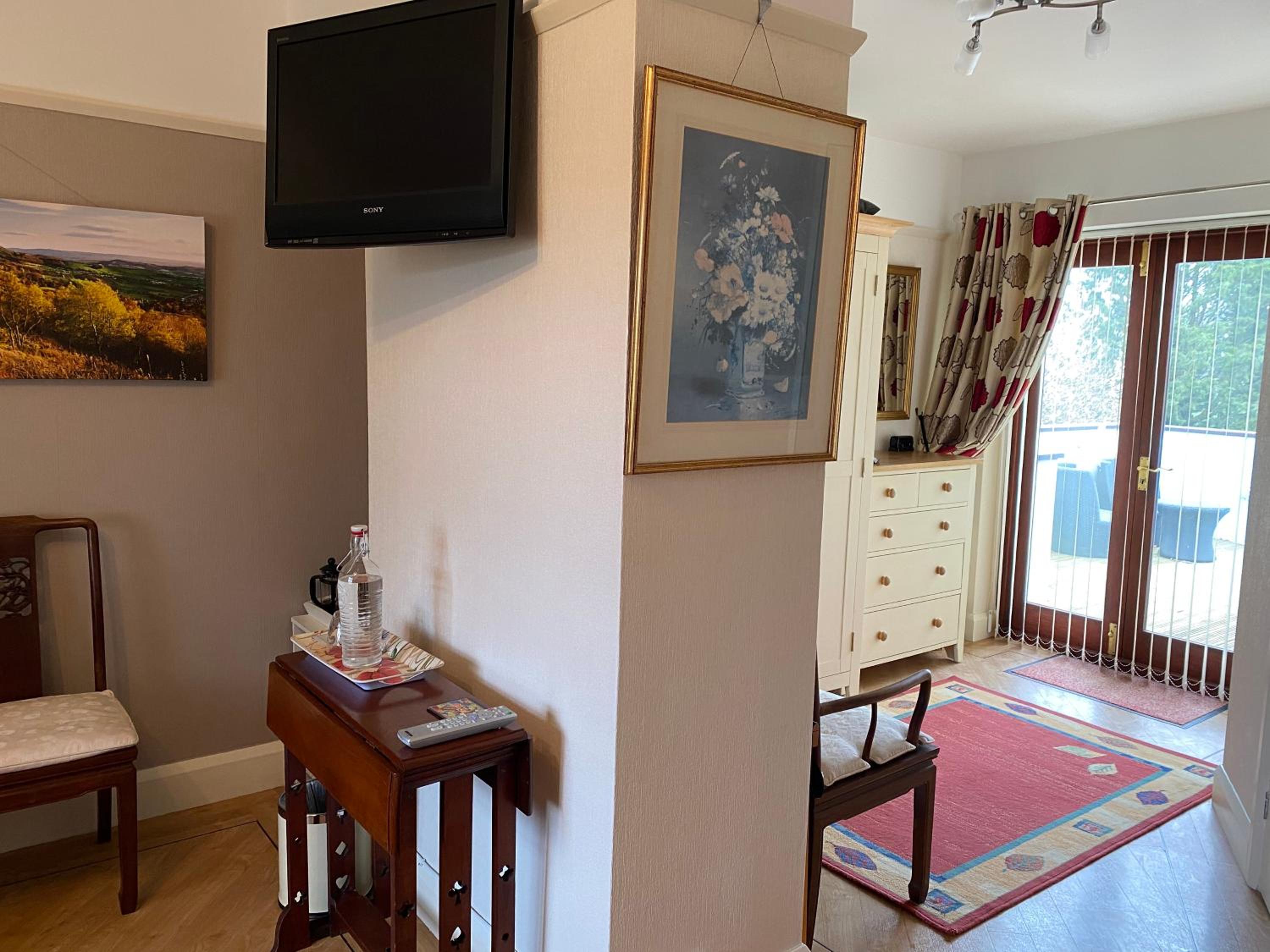 Deluxe King Room photo 3