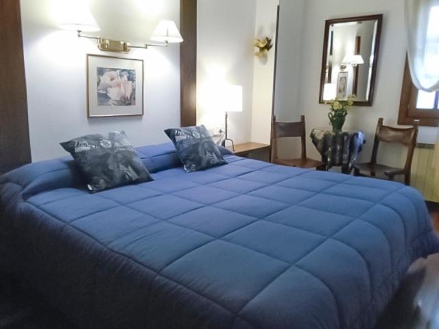 Standard Triple Room - Photo 9