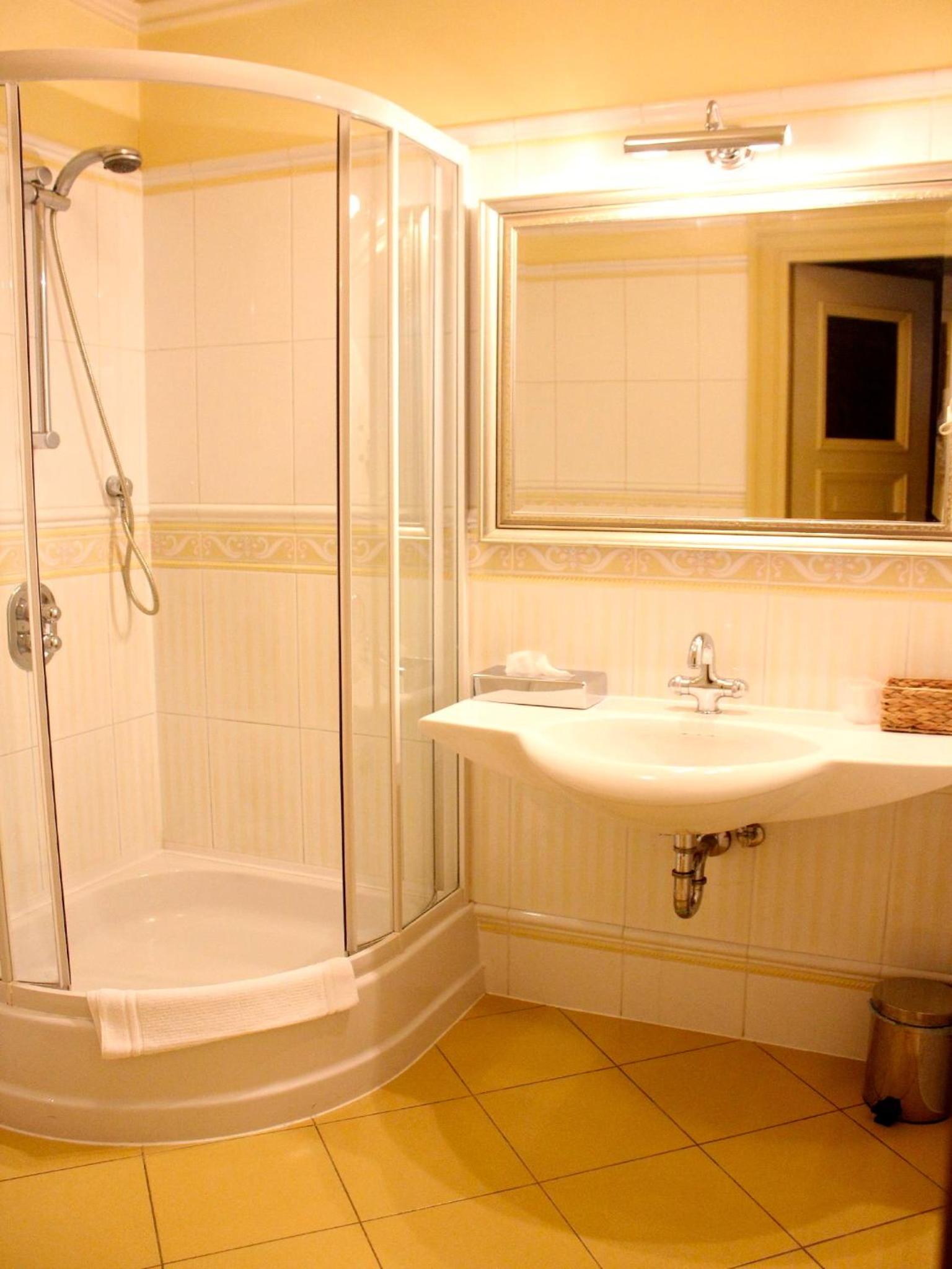 Twin Room - Photo 4