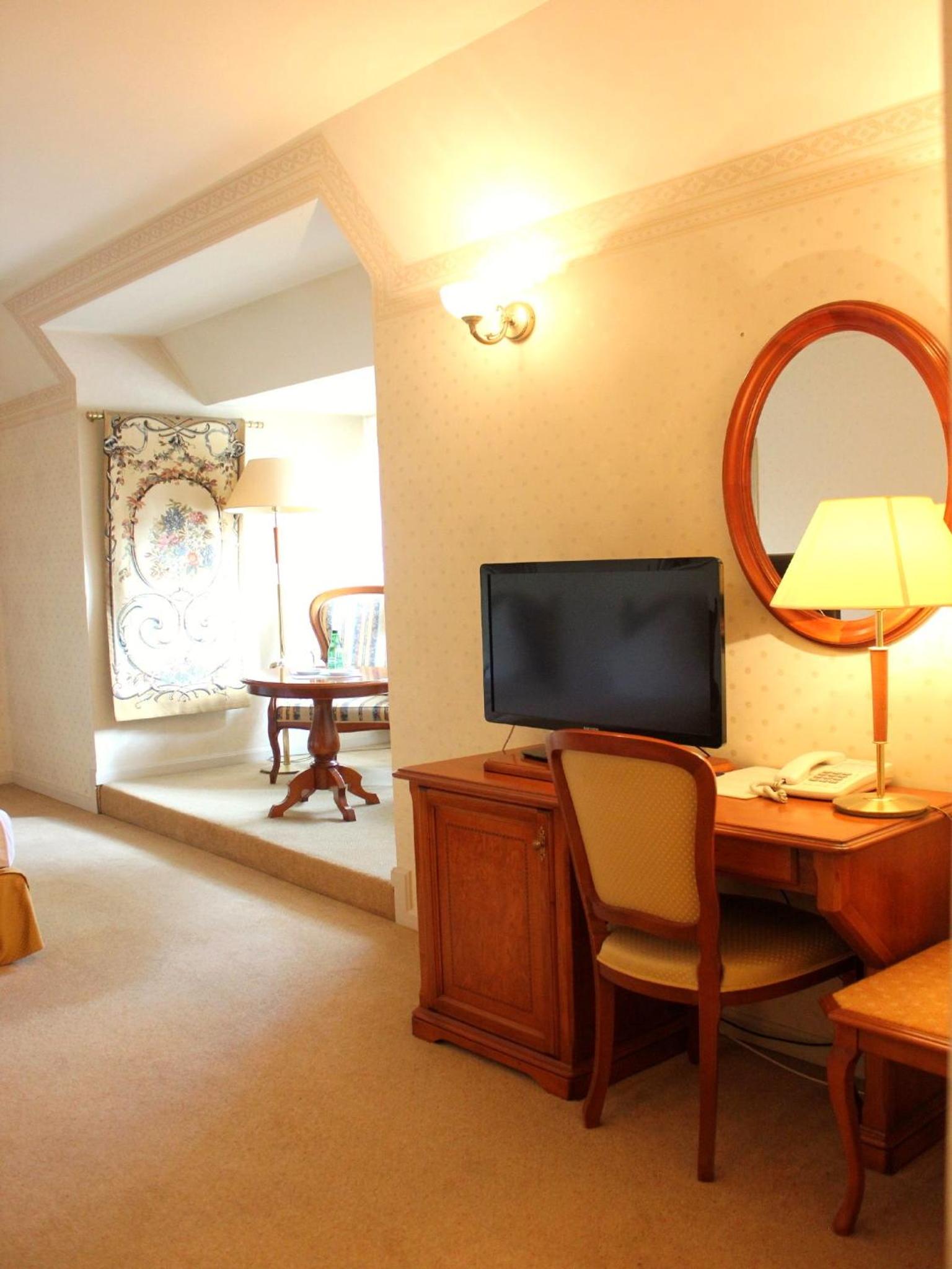 Double Room - Photo 11