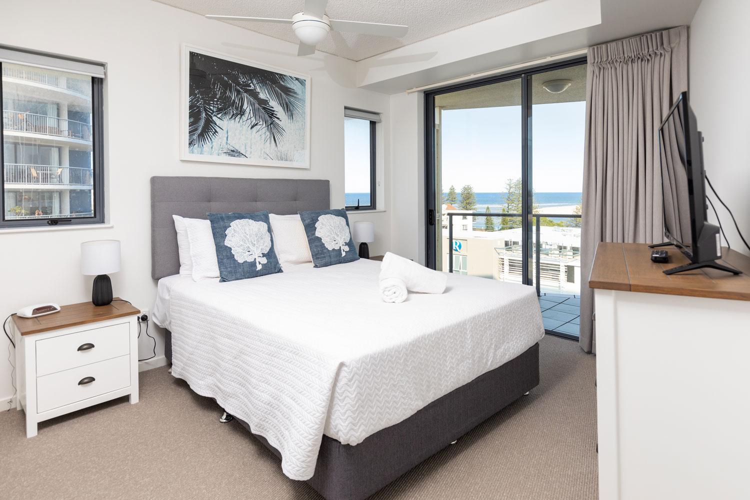 Three-Bedroom Apartment with Ocean View - A photo 1